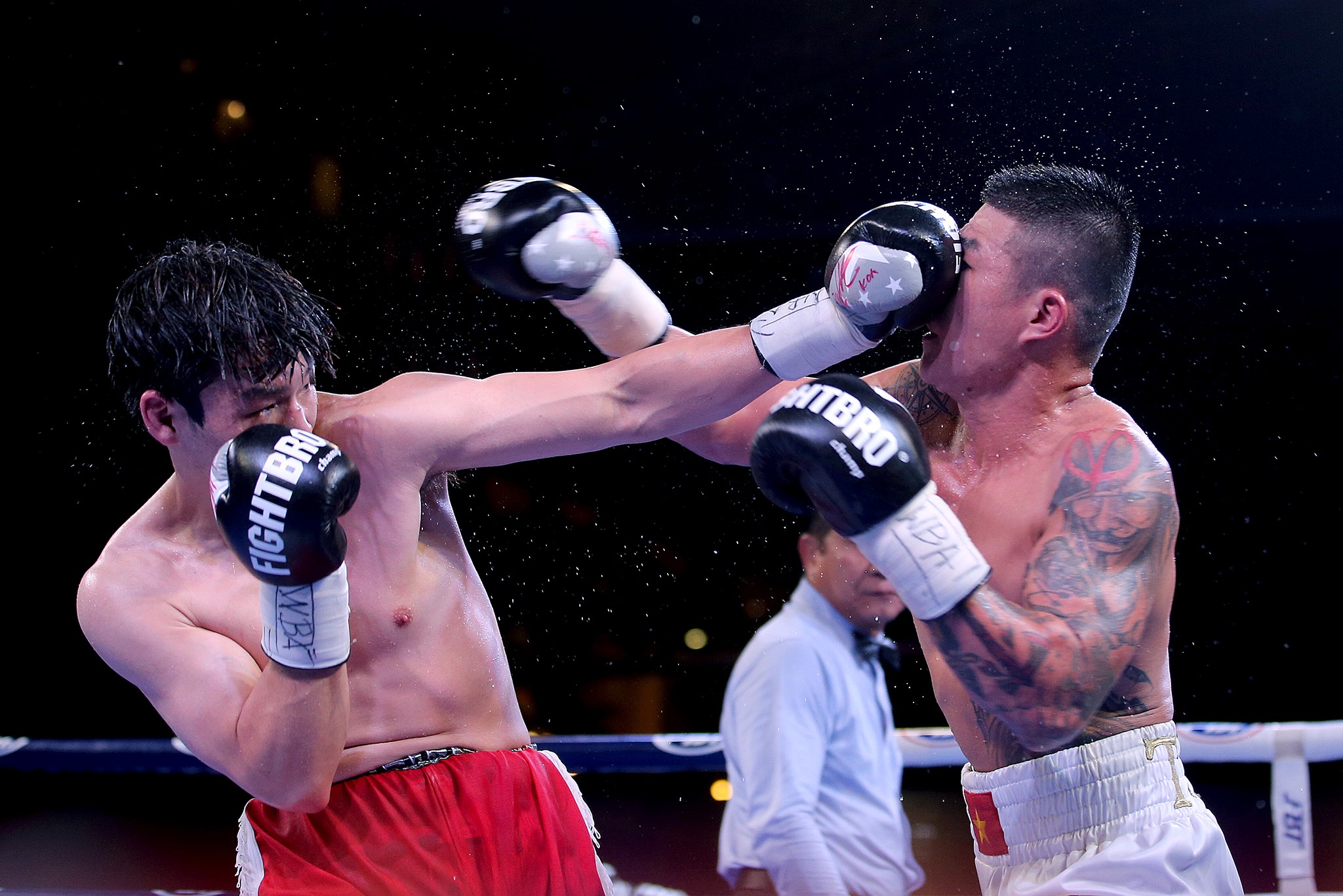 Truong Dinh Hoang thang doi thu Han Quoc o ho Guom anh 13