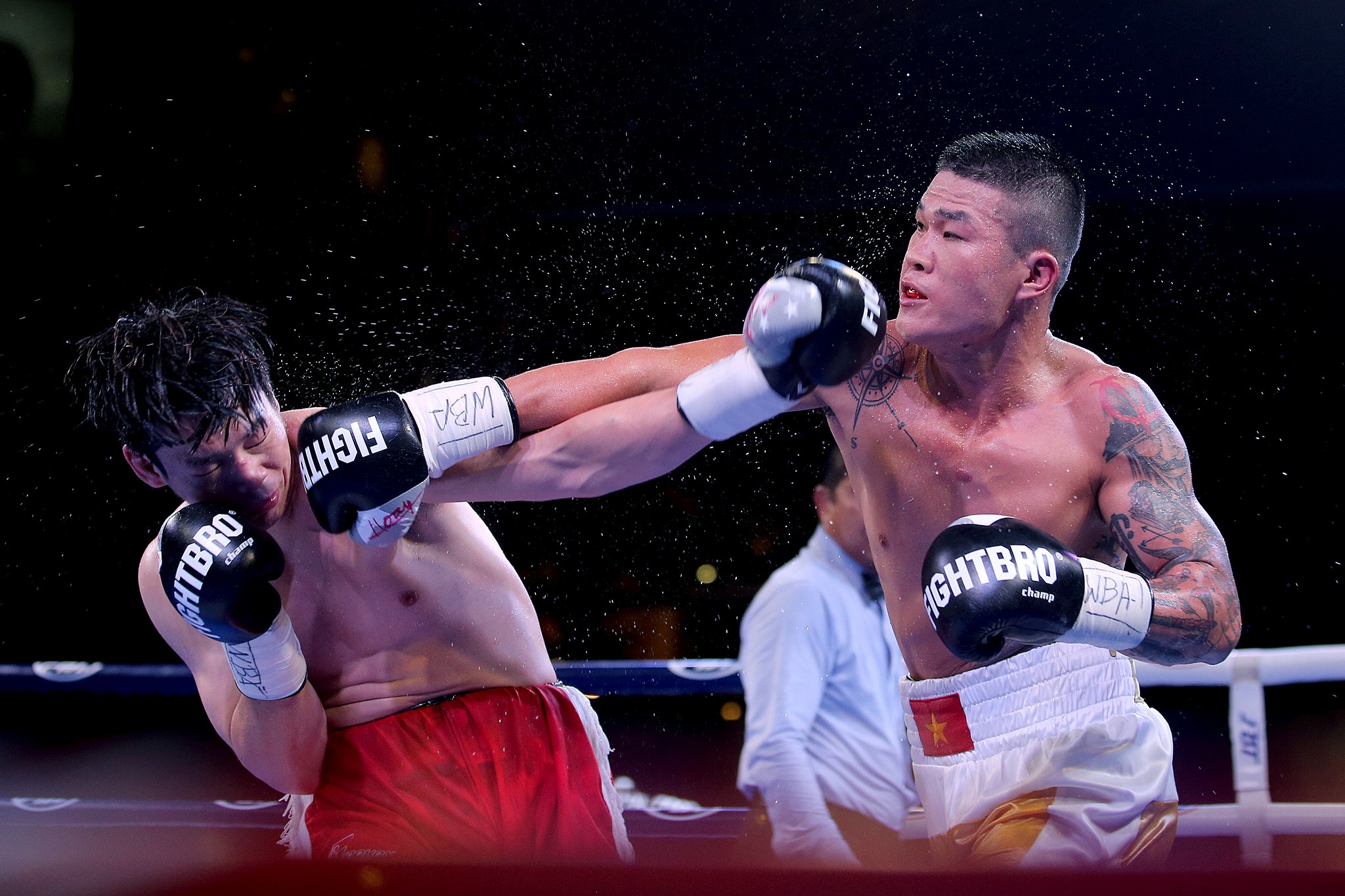 Truong Dinh Hoang thang doi thu Han Quoc o ho Guom anh 14