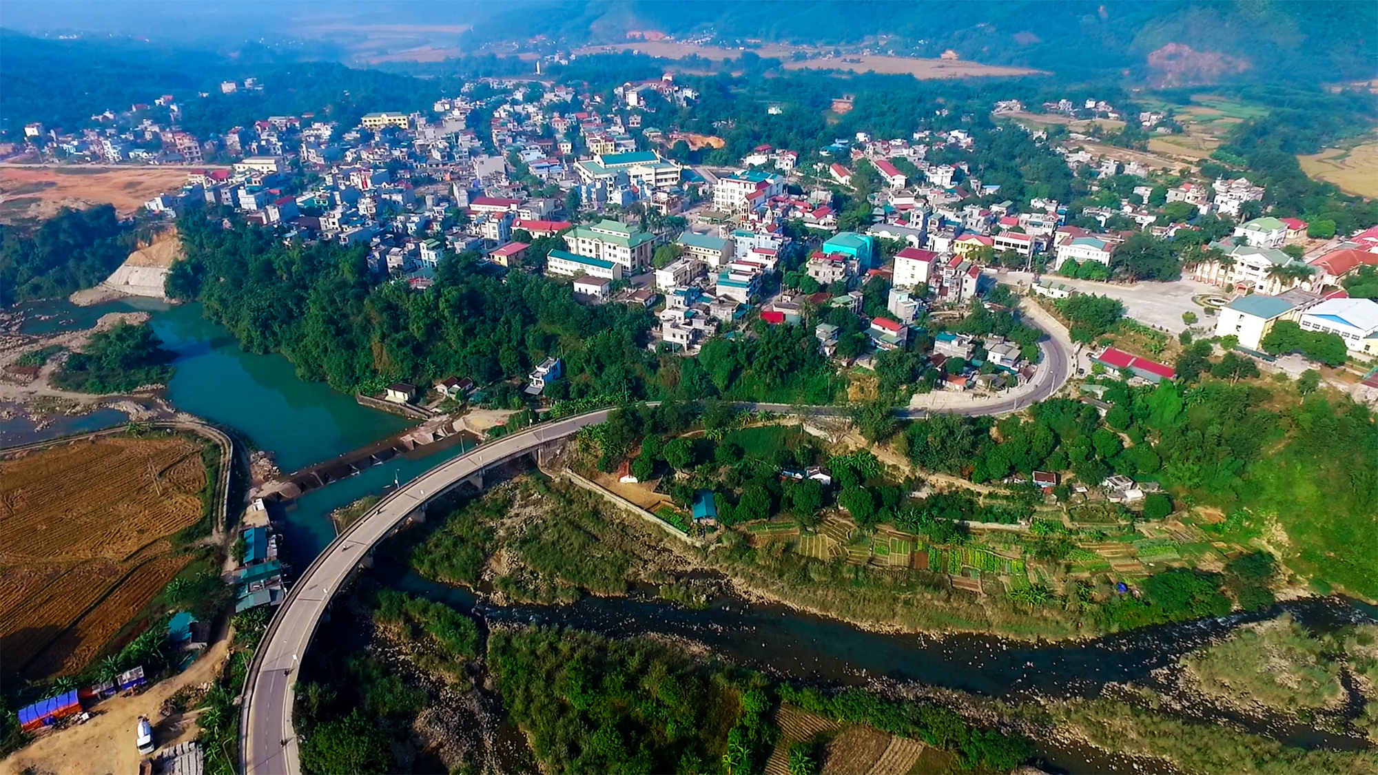 Binh Lieu la diem du lich dep o Quang Ninh anh 8