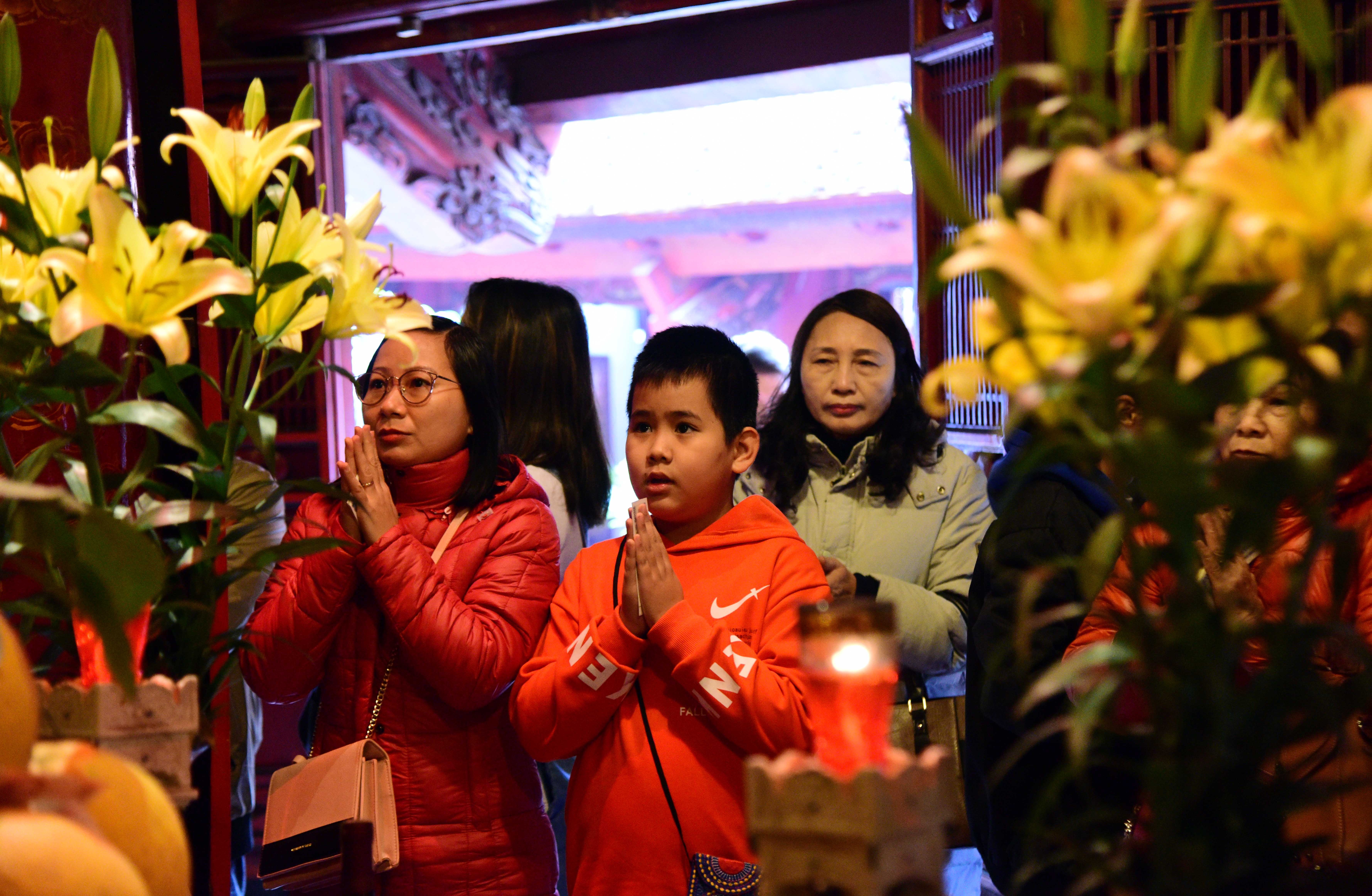 xin chu o hoi xuan Van Mieu anh 7