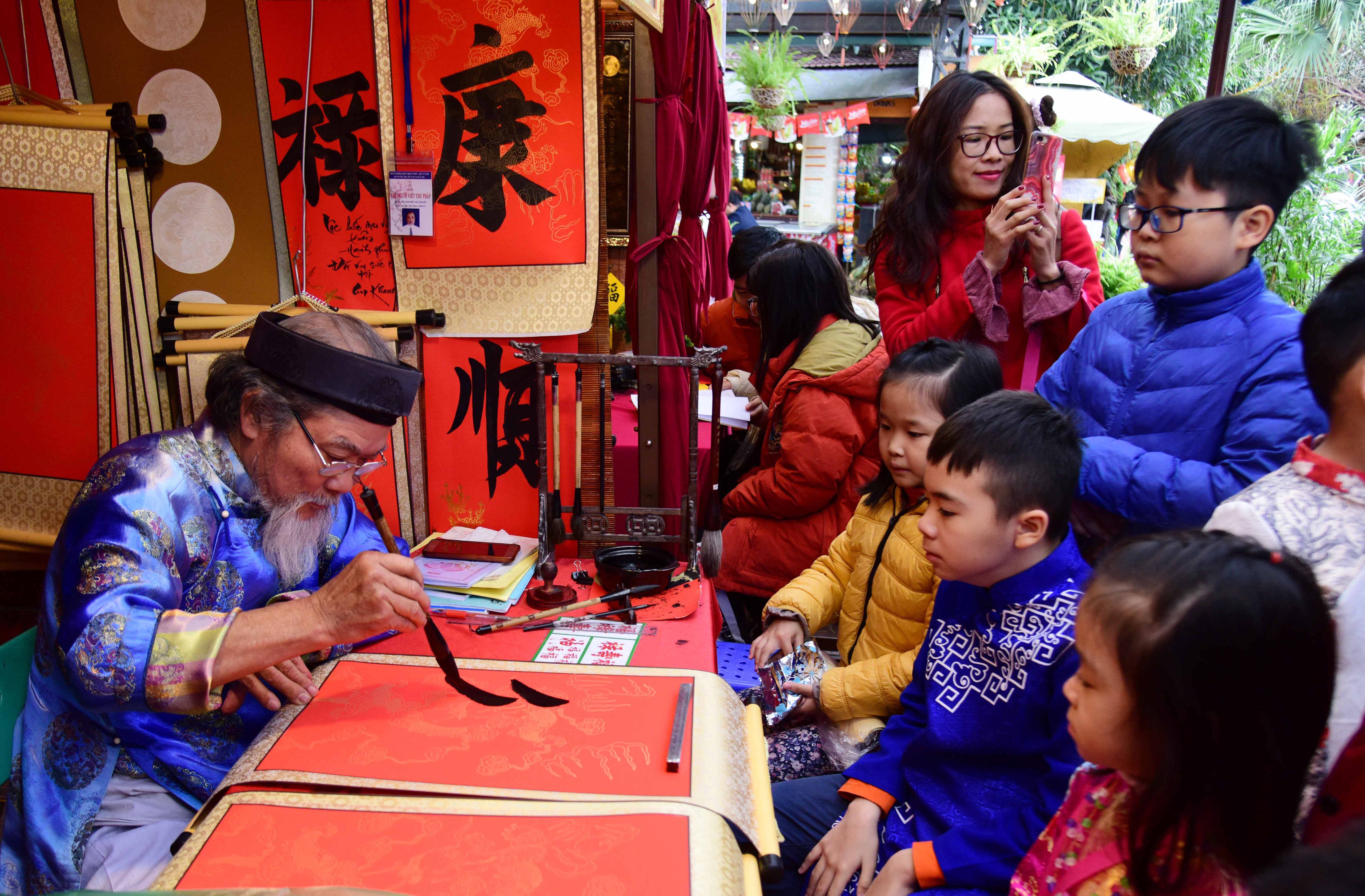 xin chu o hoi xuan Van Mieu anh 4