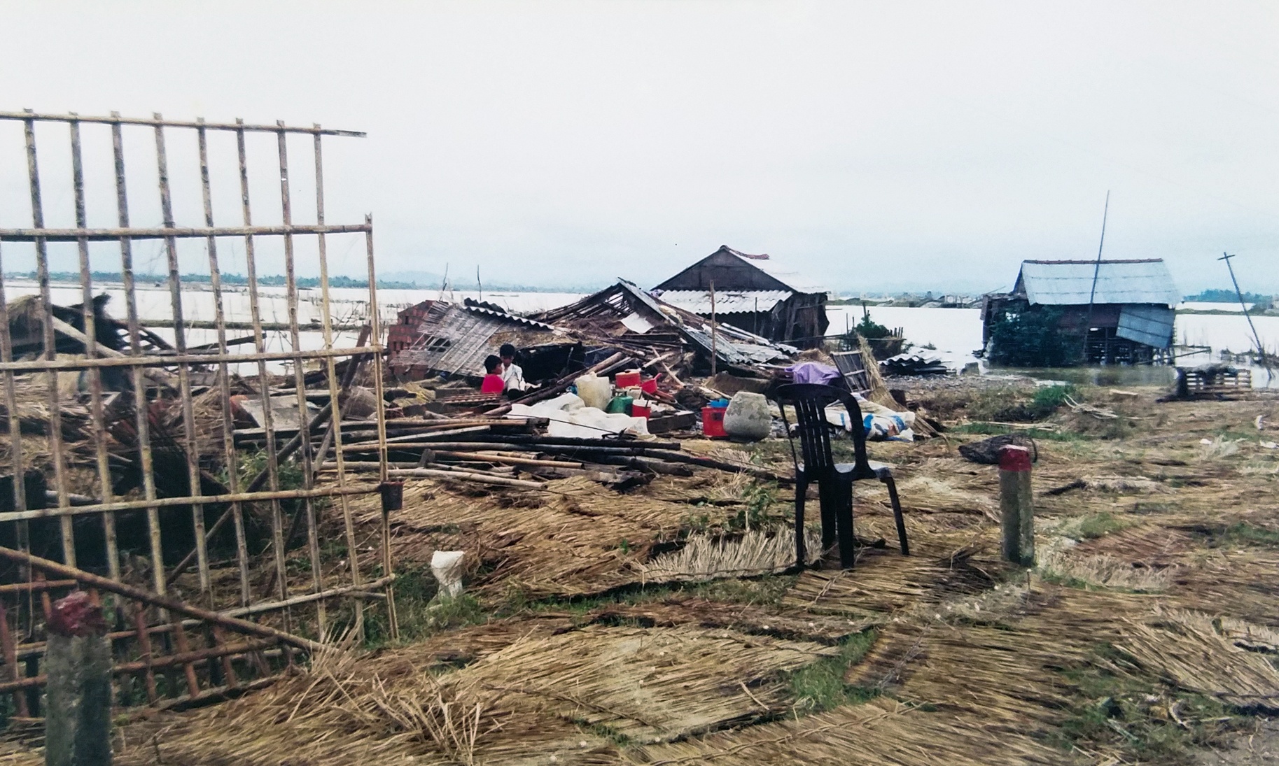 20 năm đại hồng thủy ở miền Trung ảnh 14 20 nam dai hong thuy o mien Trung anh 14