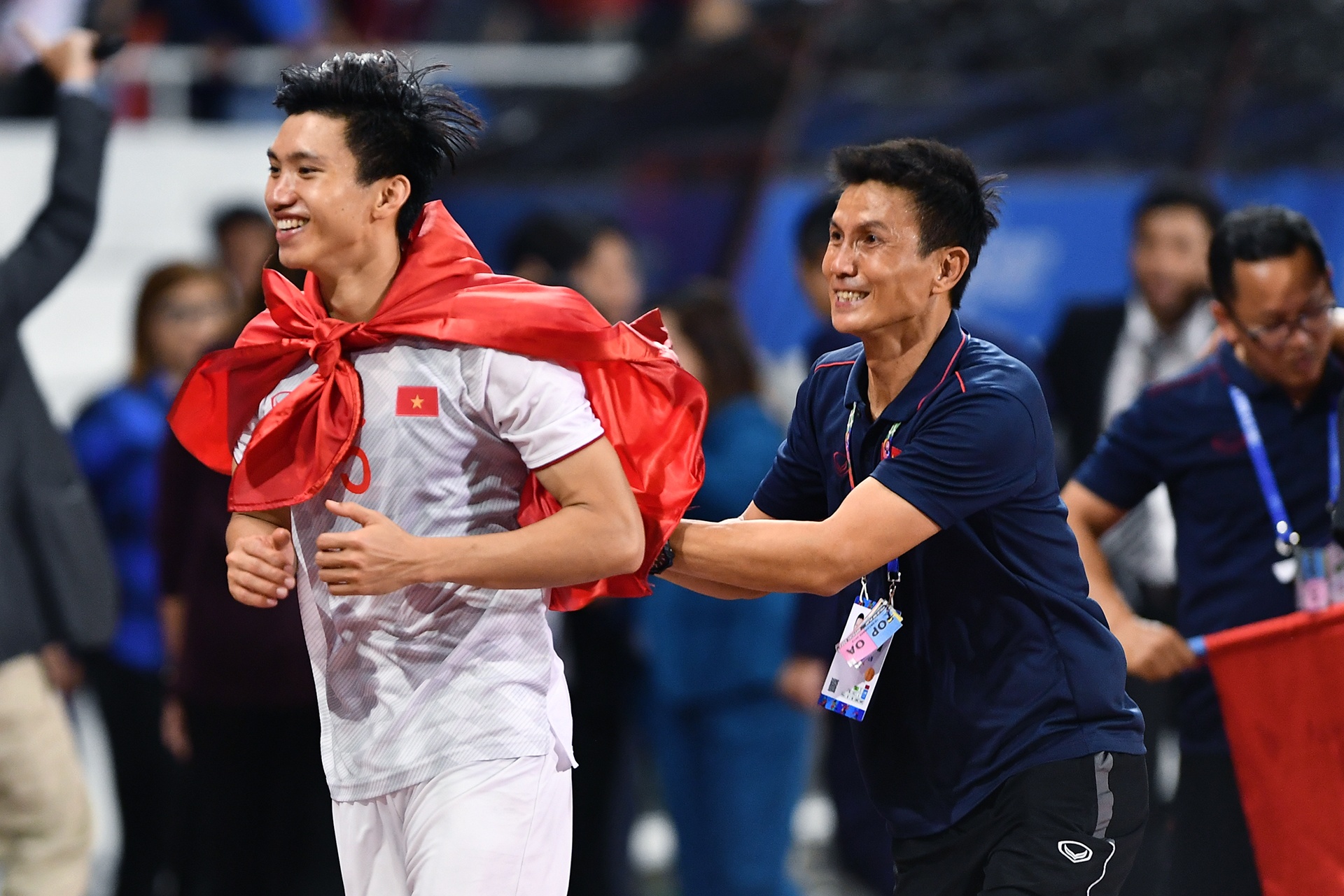 khoanh khac len dinh cua Van Hau anh 8