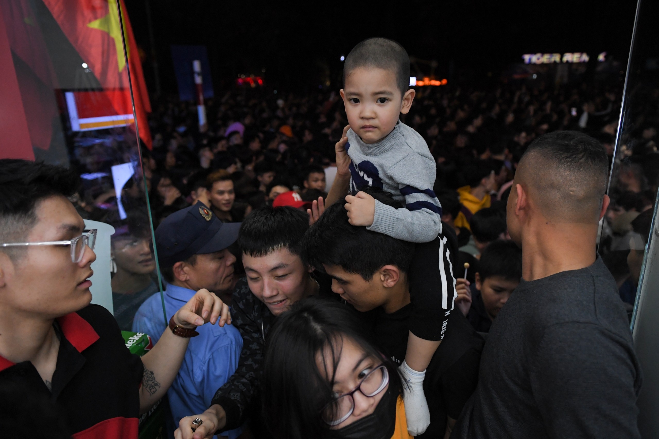 bien nguoi don nam moi anh 8