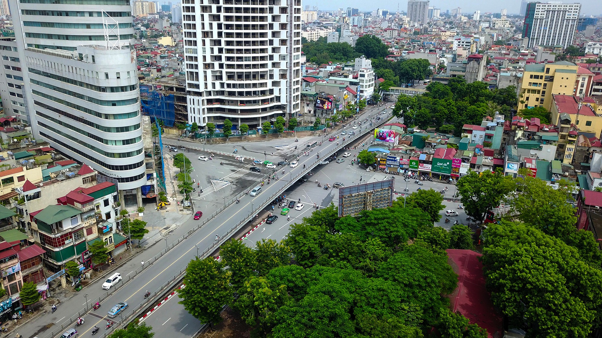 Nhung cau vuot lam thay doi dien mao Ha Noi hinh anh