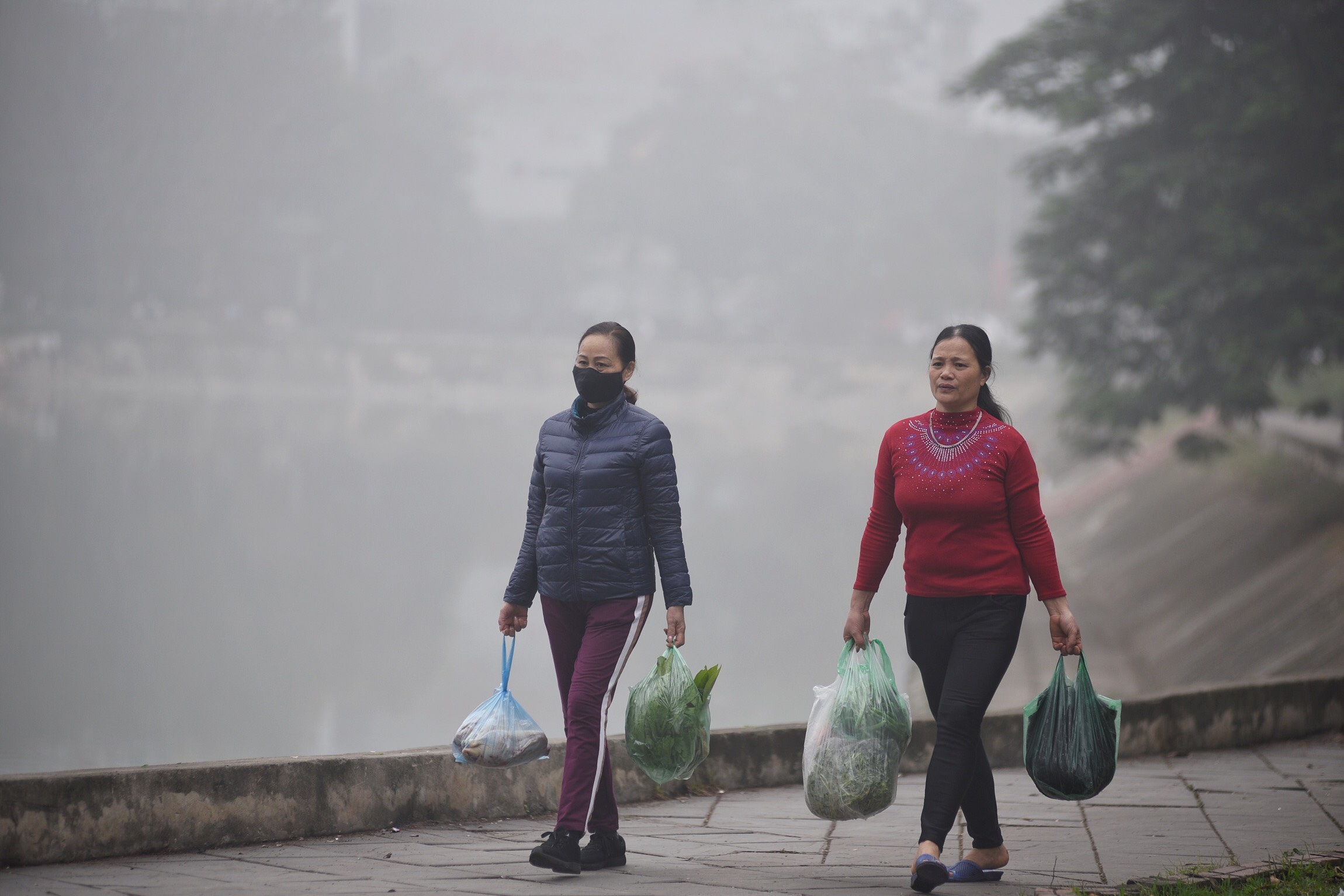 Suong mu bao phu Ha Noi anh 6