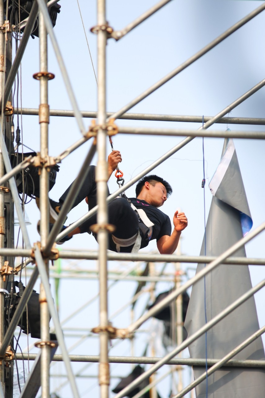 San khau hoanh trang dien ra dem dai nhac hoi cuoi nam o TP.HCM anh 10