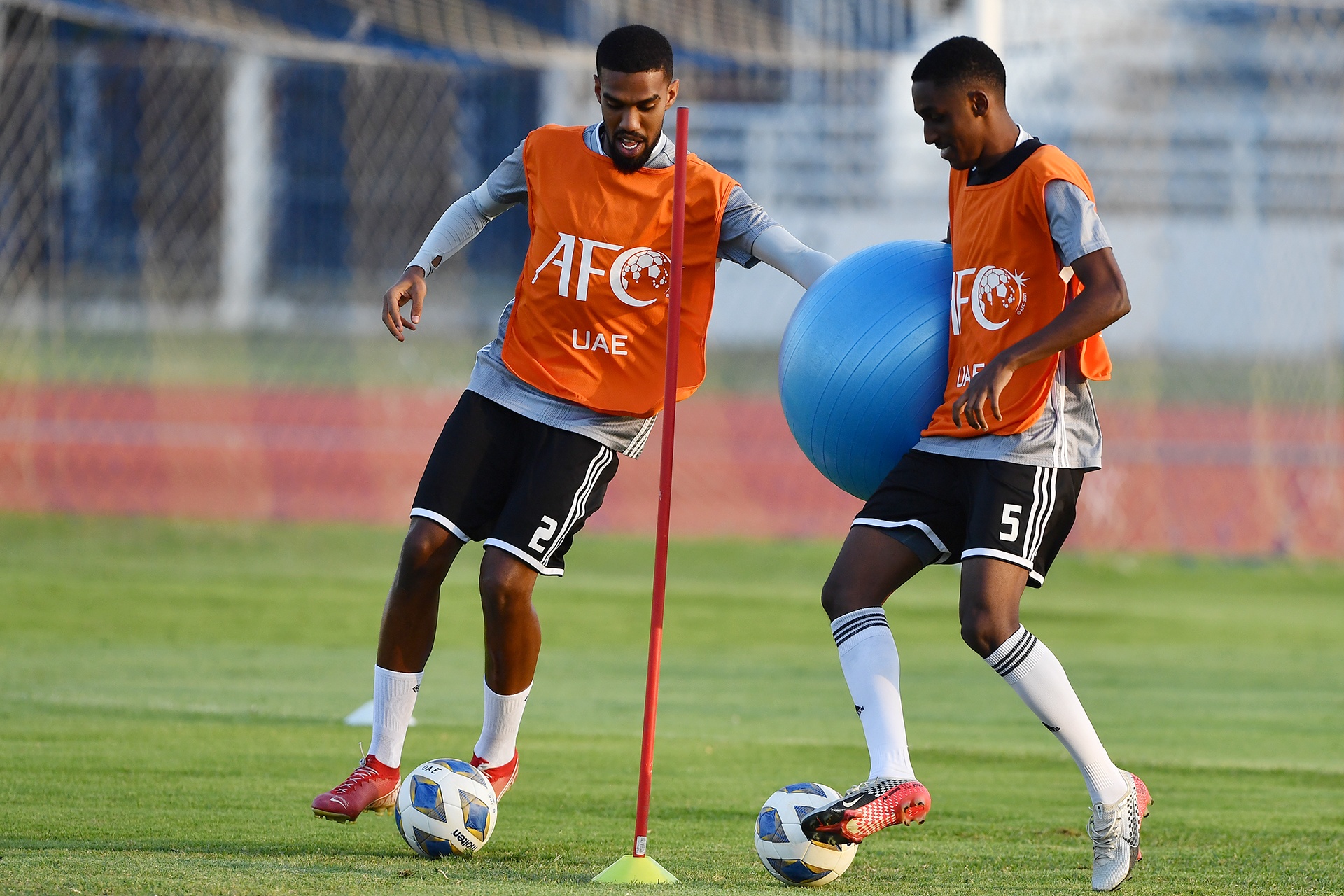 U23 UAE tap be bong chay lat leo truoc ngay gap Viet Nam hinh anh