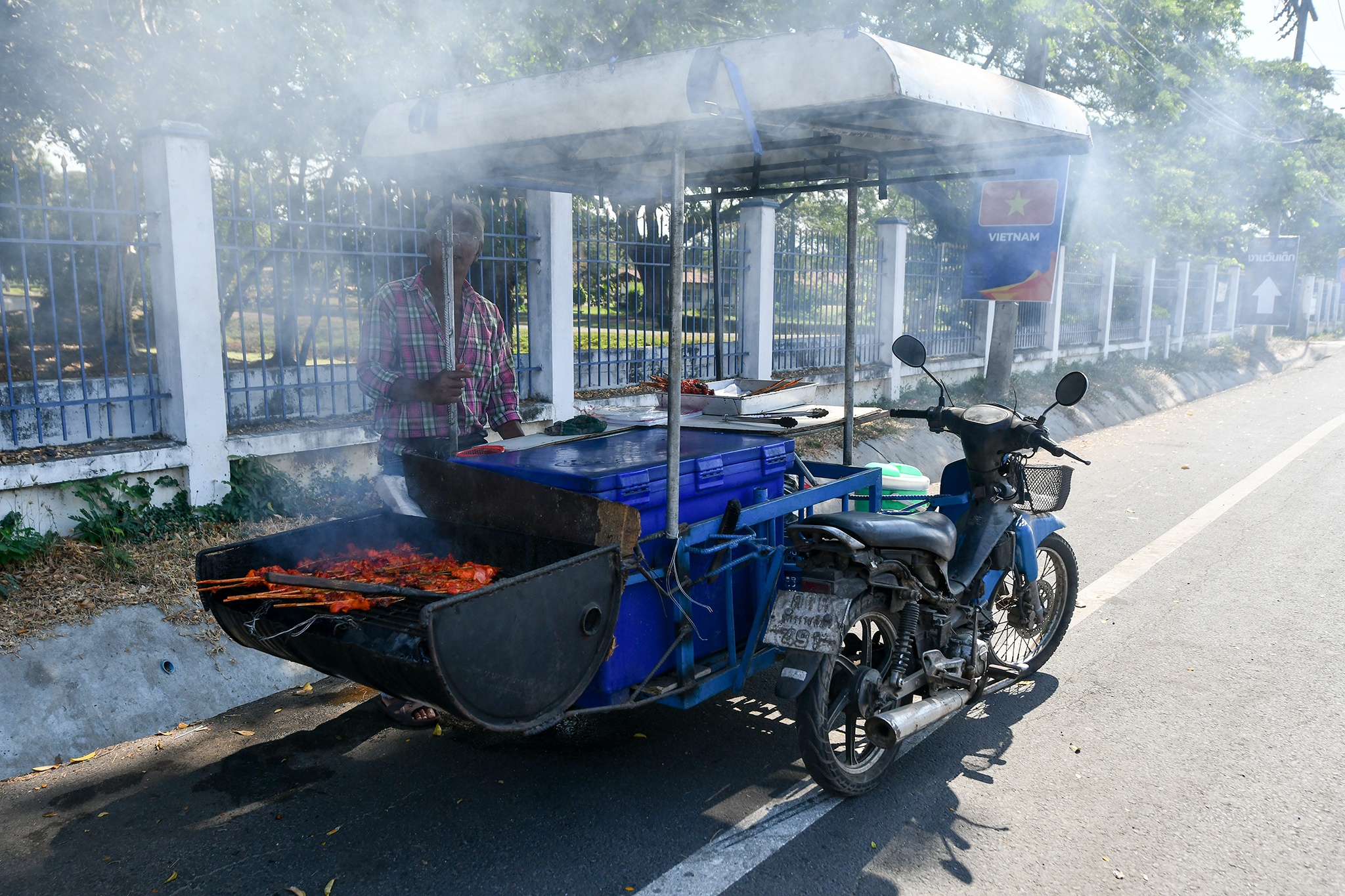 duong pho Buriram truoc gio bong lan anh 6