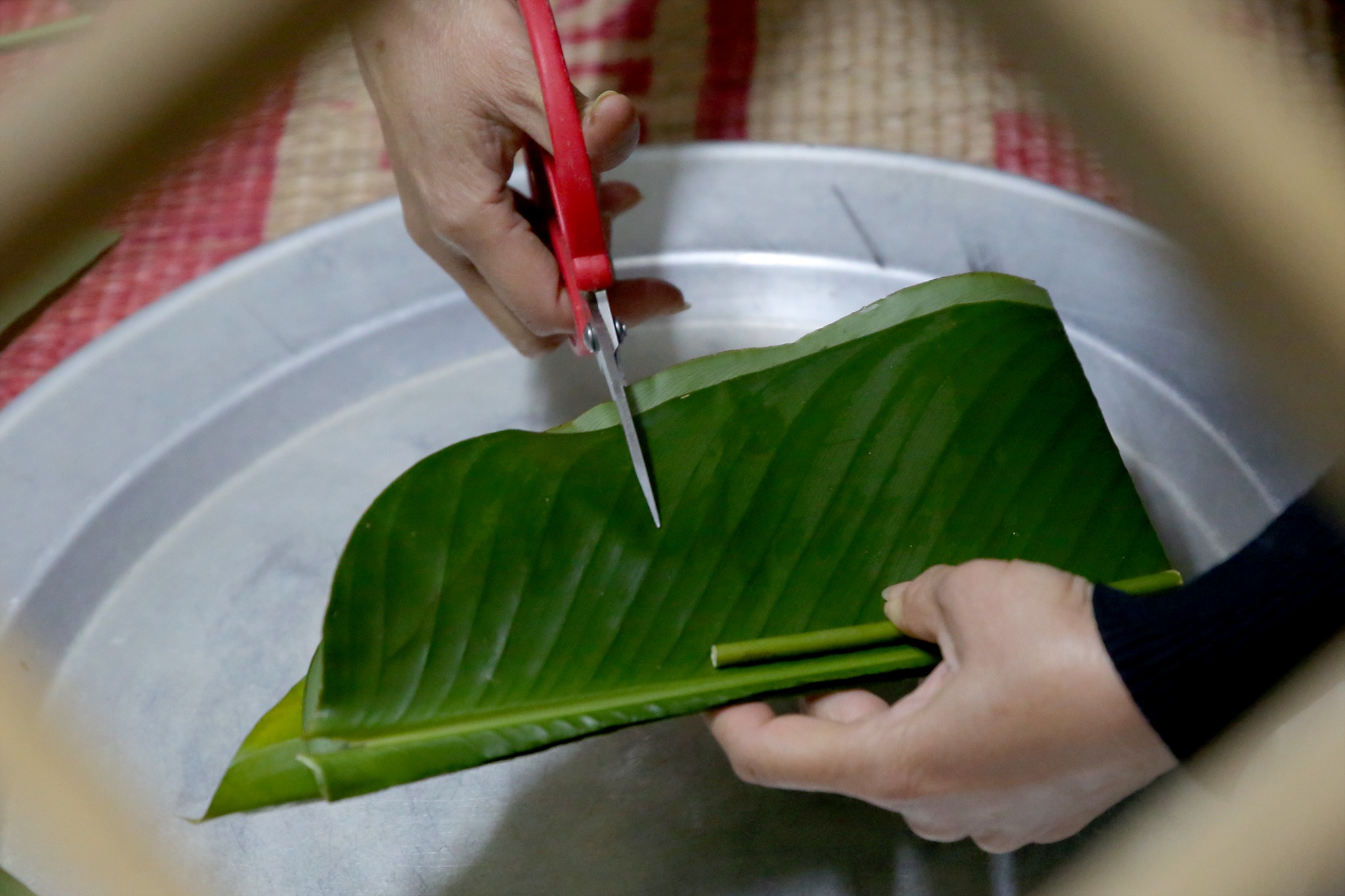 cac gia dinh goi banh chung anh 3