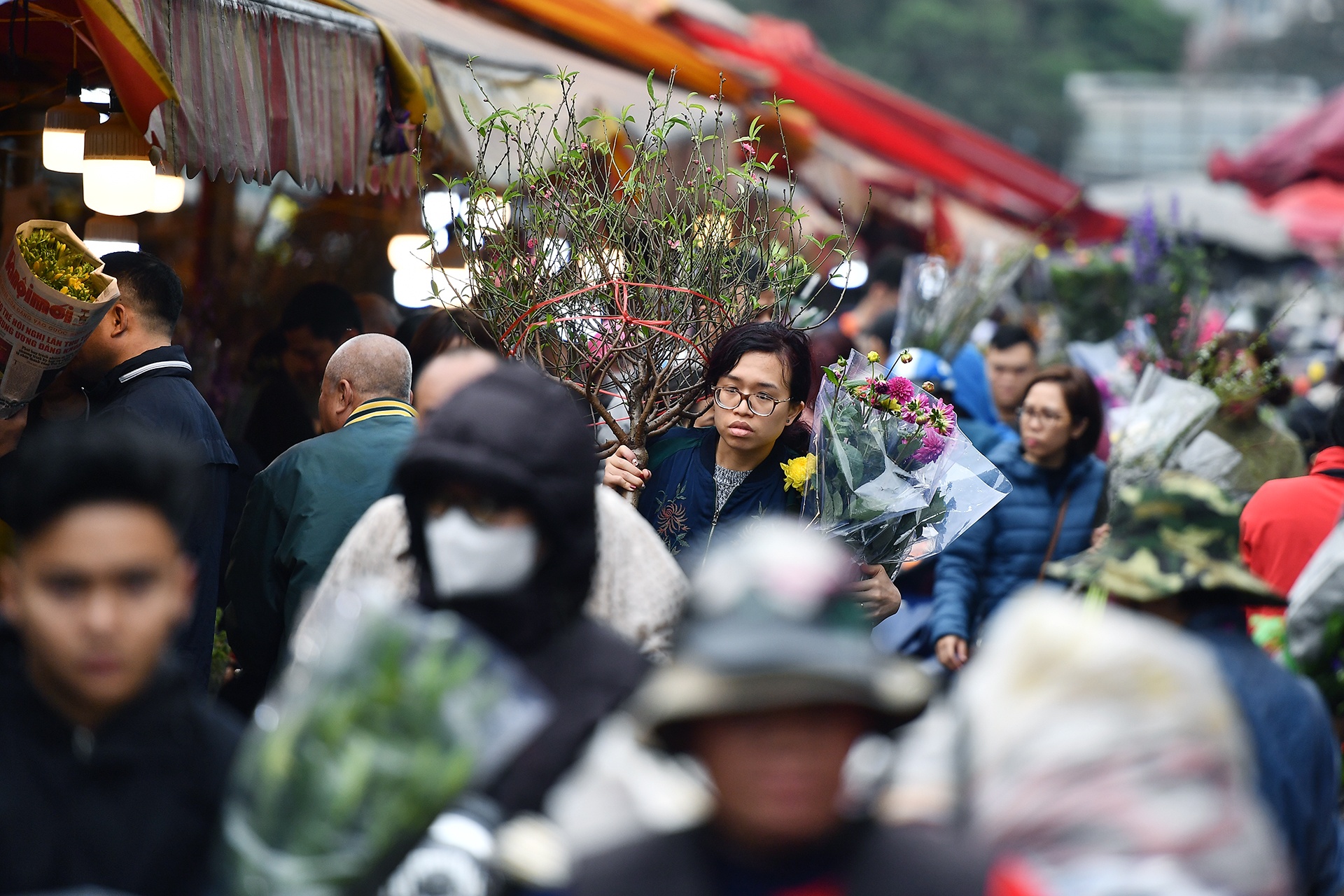 cho hoa phien cuoi nam anh 1