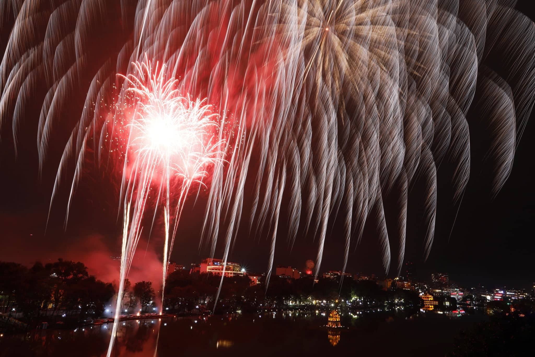 phao hoa ho Guom don giao thua anh 5