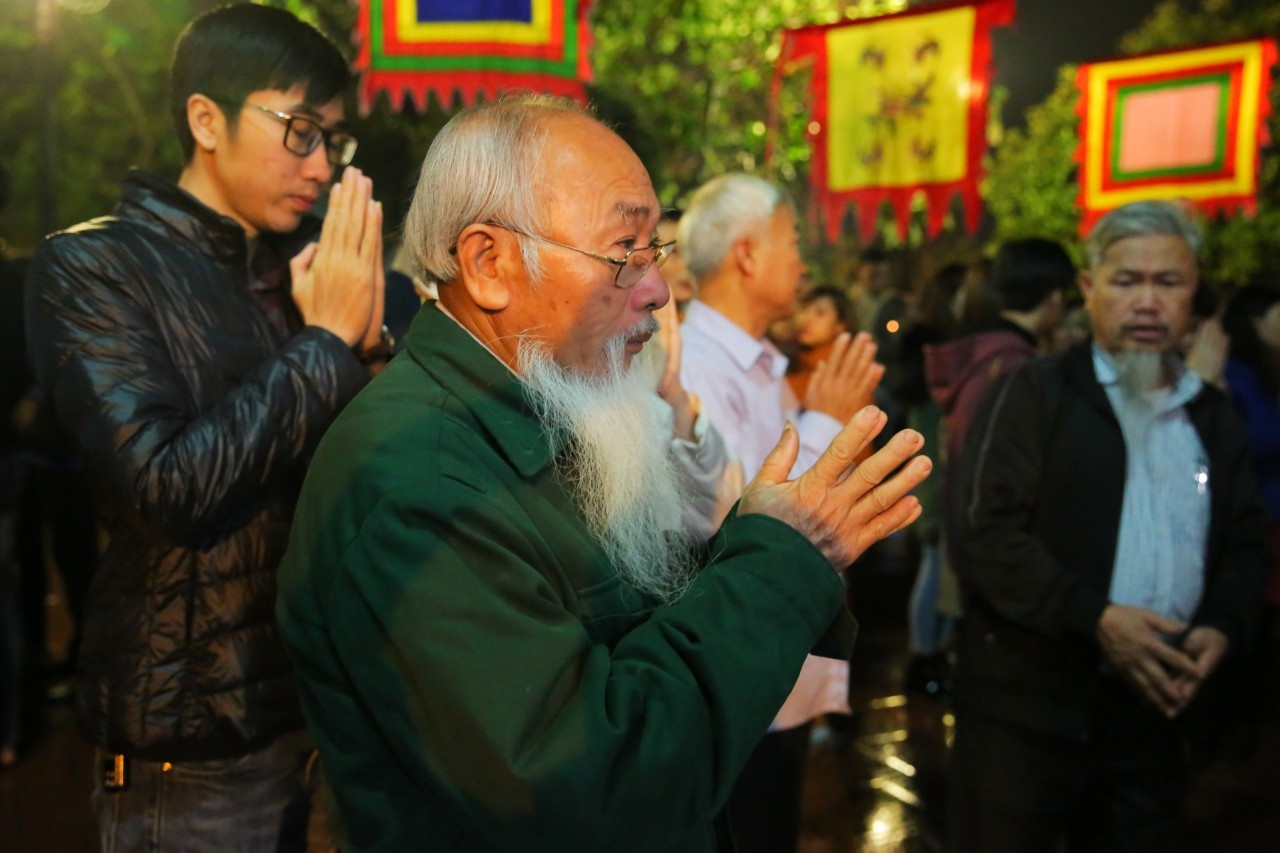 di le phu Tay Ho mung 1 Tet anh 5