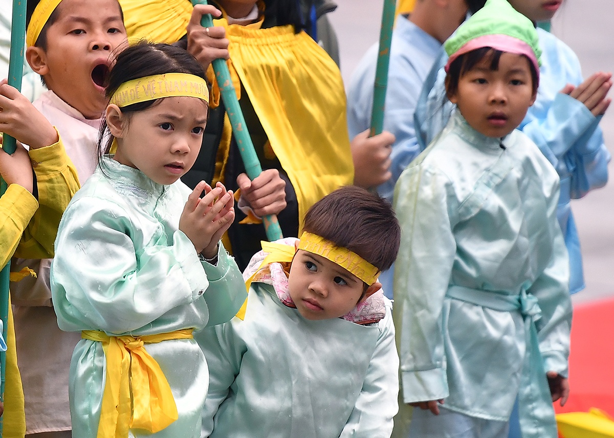 Hang nghin nguoi du hoi go Dong Da trong gia lanh hinh anh