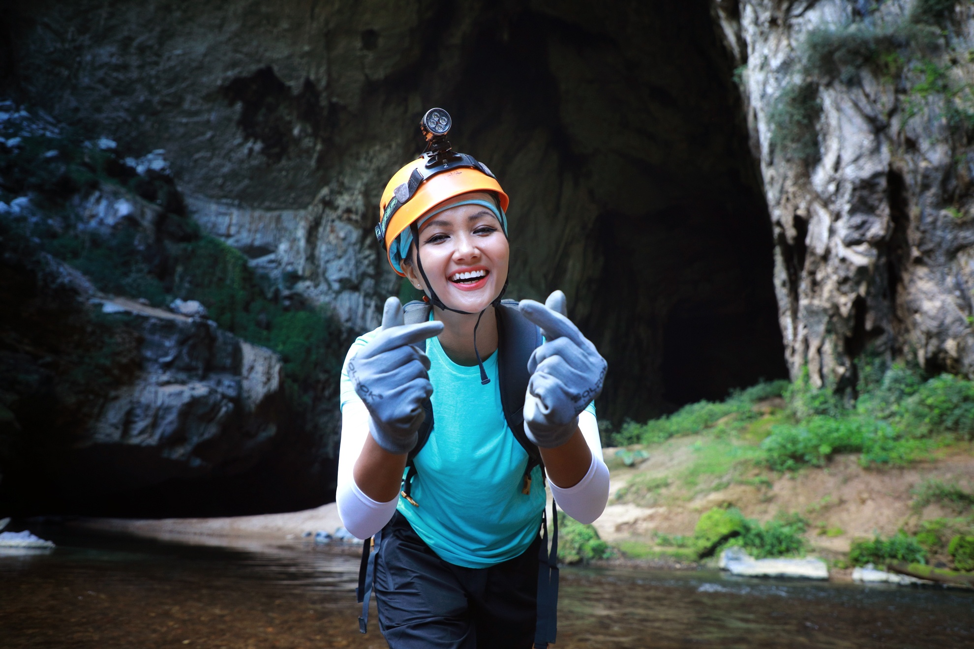 H'Hen Nie chinh phục hang Sơn Đoòng ảnh 21 H'Hen Nie chinh phuc hang Son Doong anh 21
