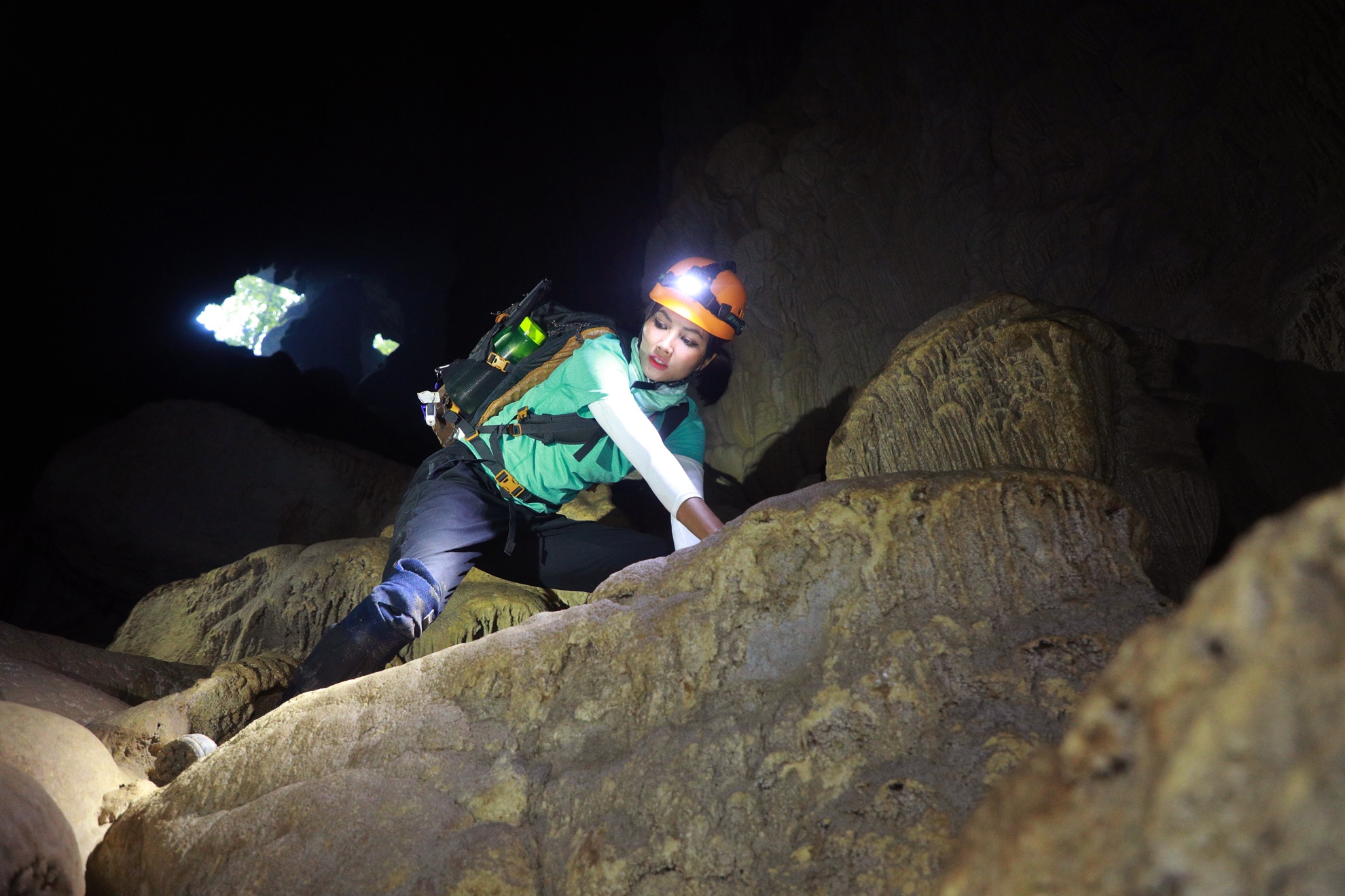 H'Hen Nie chinh phục hang Sơn Đoòng ảnh 43 H'Hen Nie chinh phuc hang Son Doong anh 43