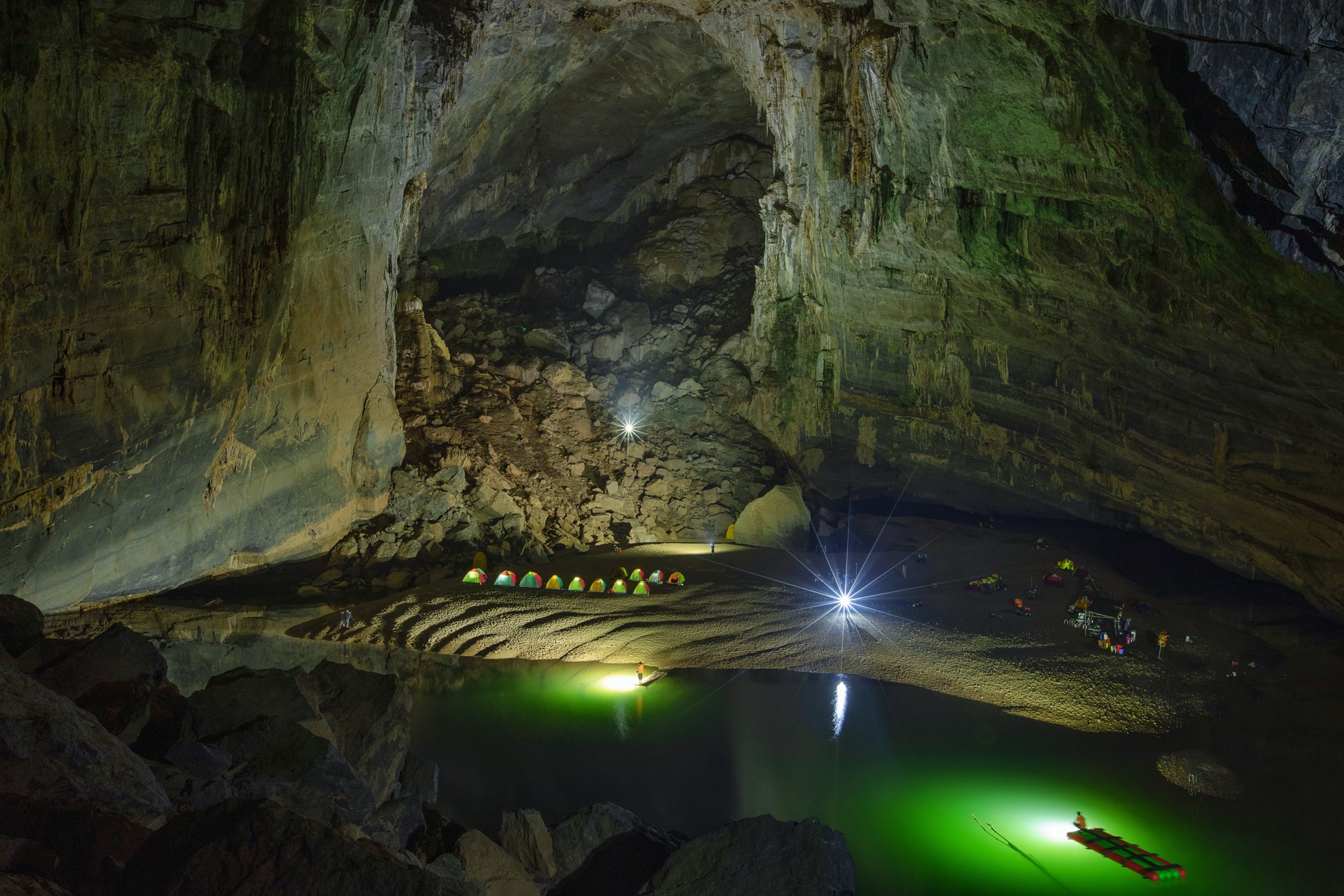 H'Hen Nie chinh phục hang Sơn Đoòng ảnh 16 H'Hen Nie chinh phuc hang Son Doong anh 16