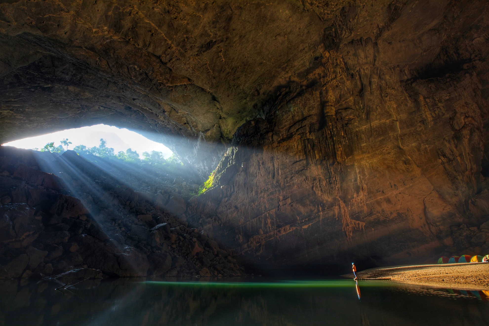 H'Hen Nie chinh phục hang Sơn Đoòng ảnh 29 H'Hen Nie chinh phuc hang Son Doong anh 29