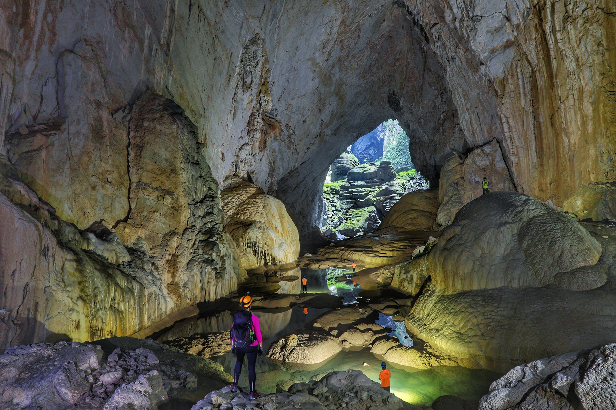 H'Hen Nie chinh phục hang Sơn Đoòng ảnh 32 H'Hen Nie chinh phuc hang Son Doong anh 32