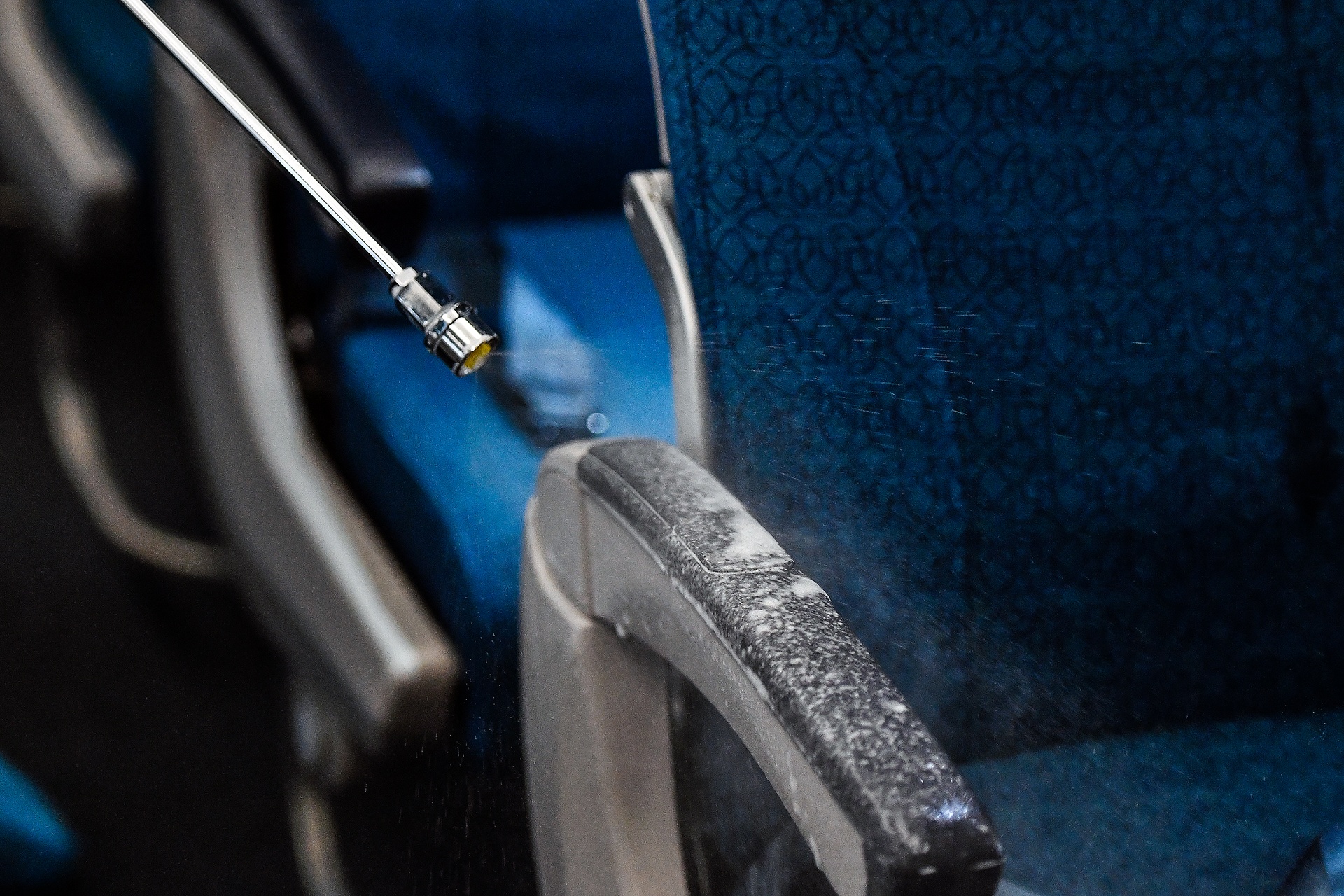 khu trung may bay tu Hong Kong ve Ha Noi anh 7