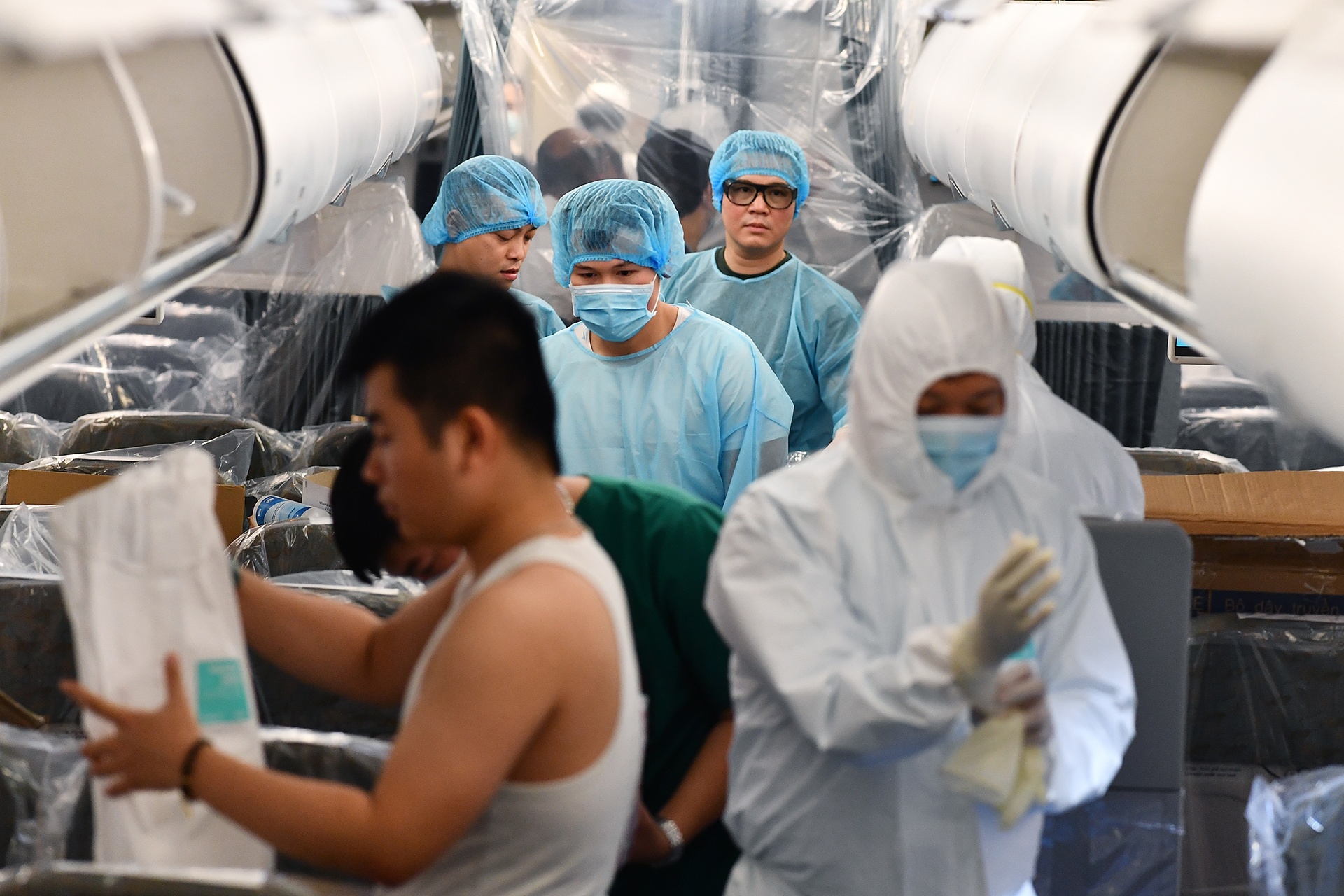 chuyen bay Vu Han cho nguoi Trung Quoc ve nuoc anh 4