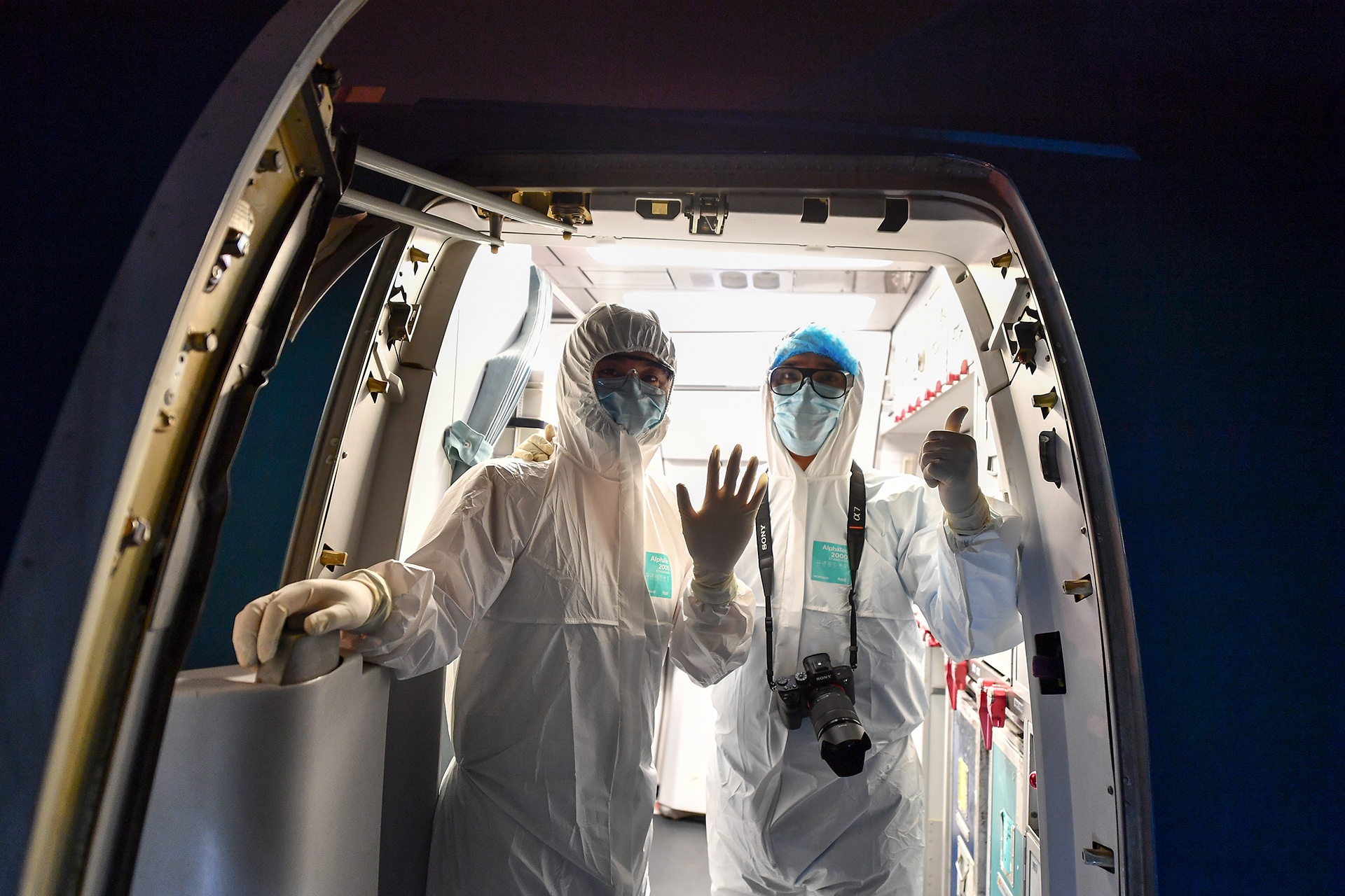 chuyen bay Vu Han cho nguoi Trung Quoc ve nuoc anh 10