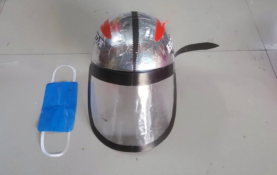 khau trang kinh chong giot ban hang ma mua Vu lan anh 1