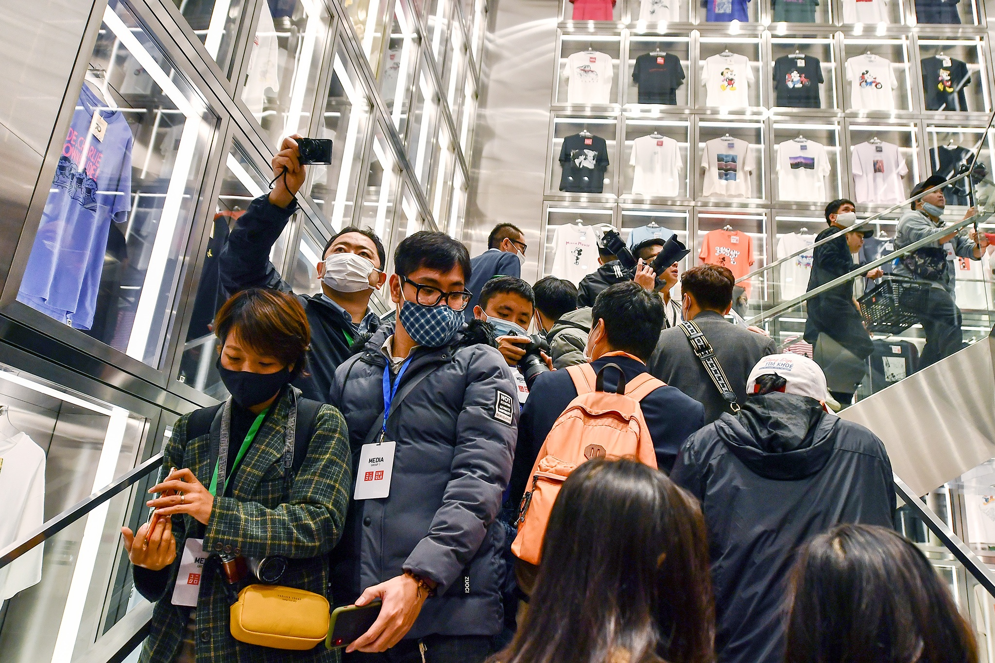 khai truong Uniqlo Ha Noi o Vincom Pham Ngoc Thach anh 6