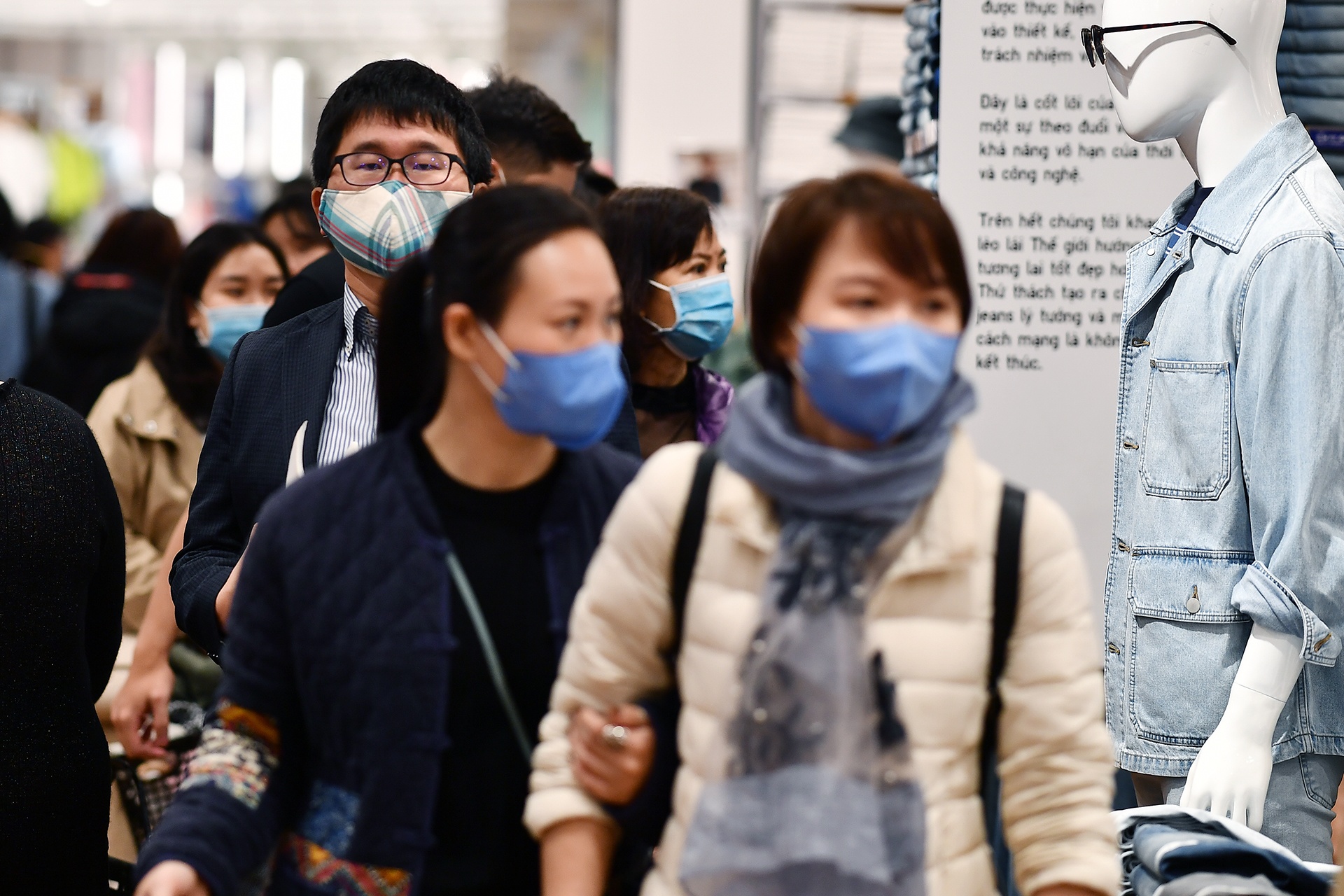 khai truong Uniqlo Ha Noi o Vincom Pham Ngoc Thach anh 9