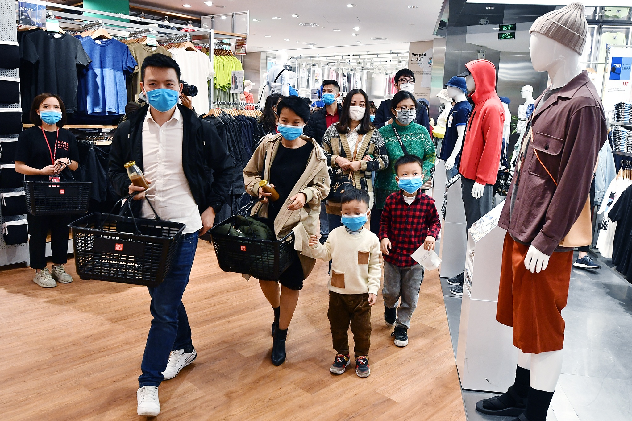 khai truong Uniqlo Ha Noi o Vincom Pham Ngoc Thach anh 10