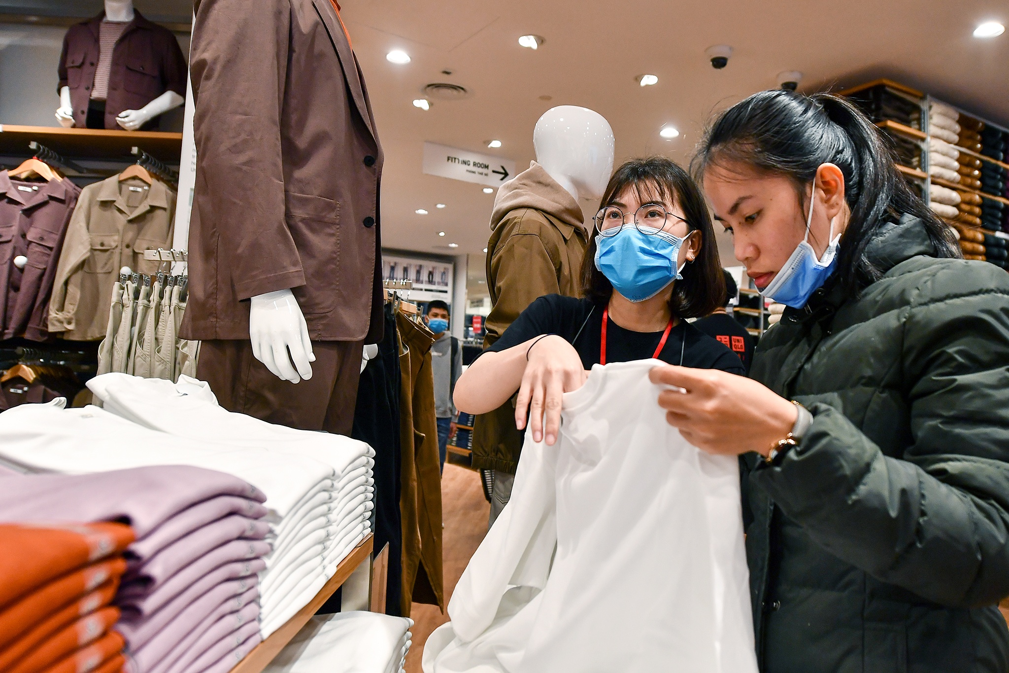 khai truong Uniqlo Ha Noi o Vincom Pham Ngoc Thach anh 15