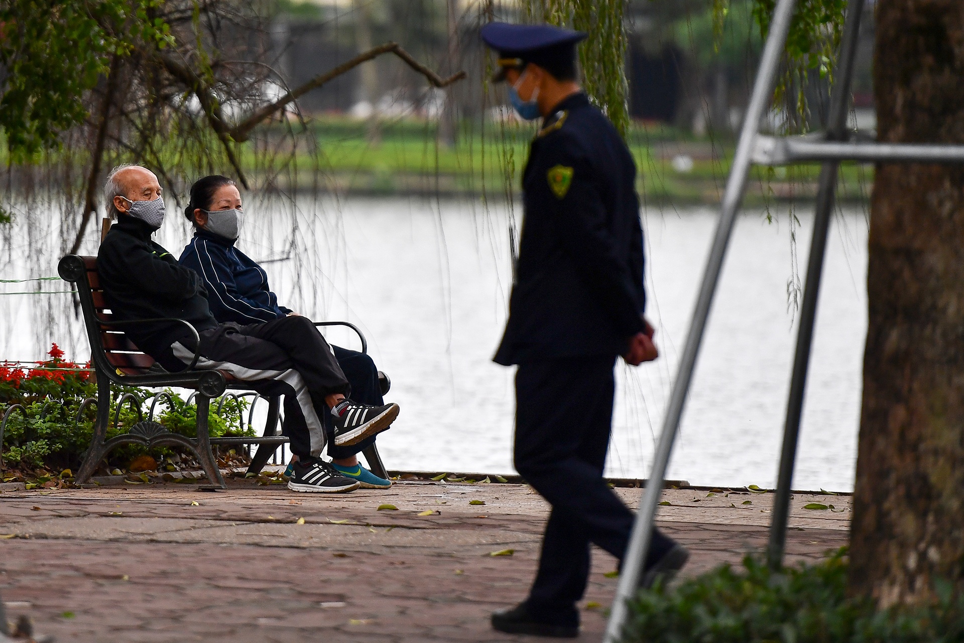 cach ly toan xa hoi anh 4