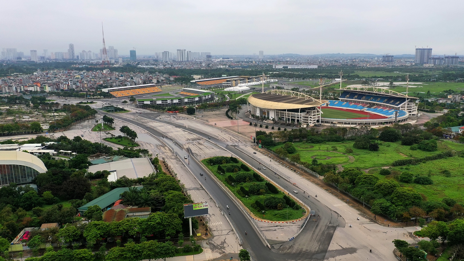Ha Noi nhin tu tren cao dip Covid-19 anh 11
