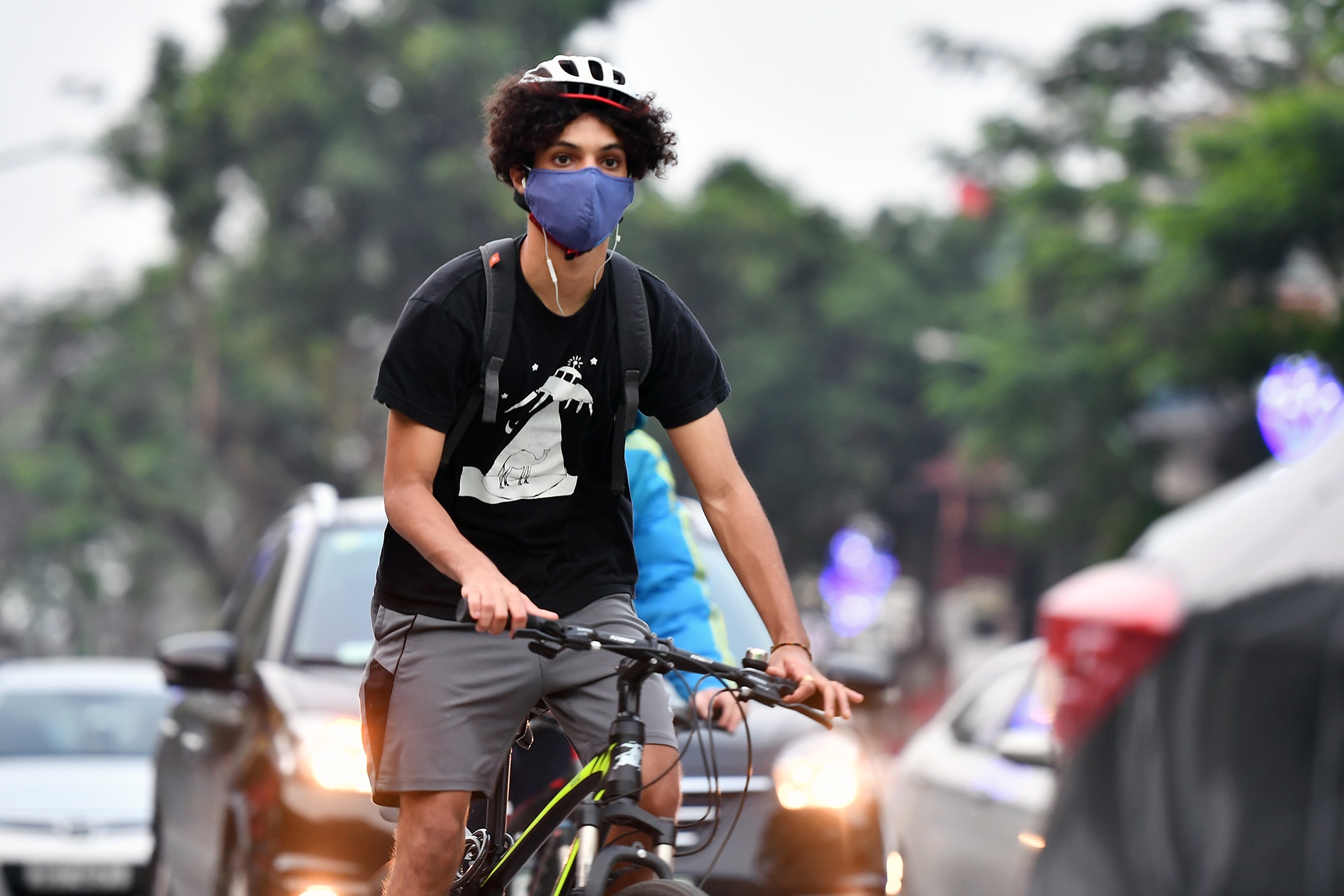 duong pho Ha Noi dong duc du dich Covid-19 anh 5