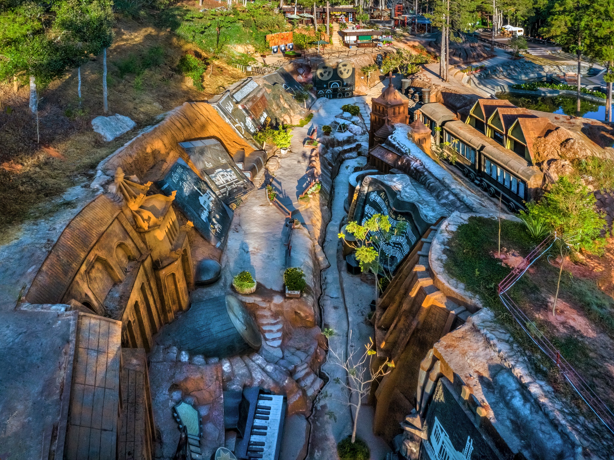 Dia danh noi tieng Da Lat anh 8