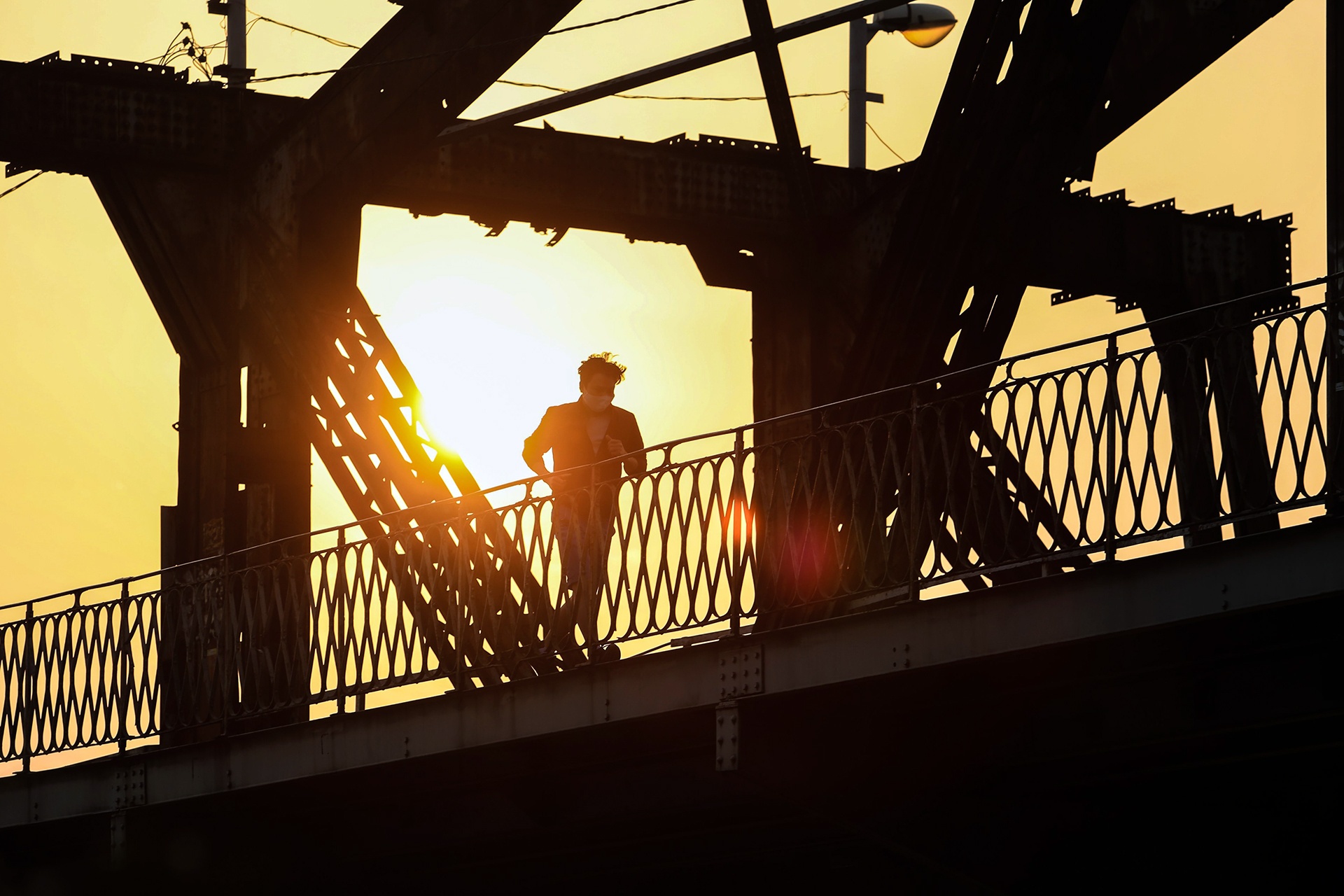 các cây cầu nổi tiếng thủ đô bắc qua sông Hồng ảnh 15 cac cay cau noi tieng thu do bac qua song Hong anh 15