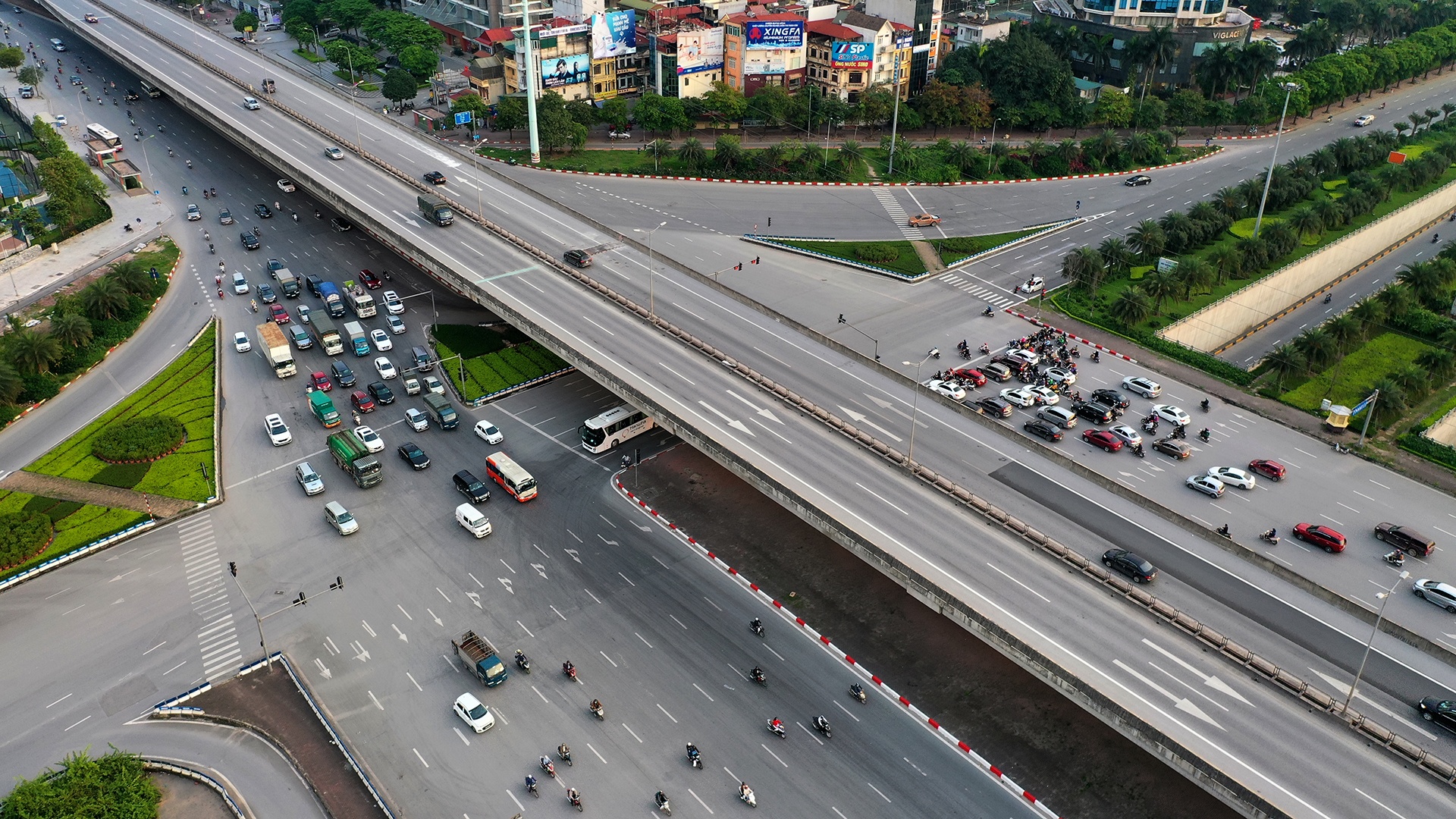 nut giao 3 tang Trung Hoa o Ha Noi anh 5