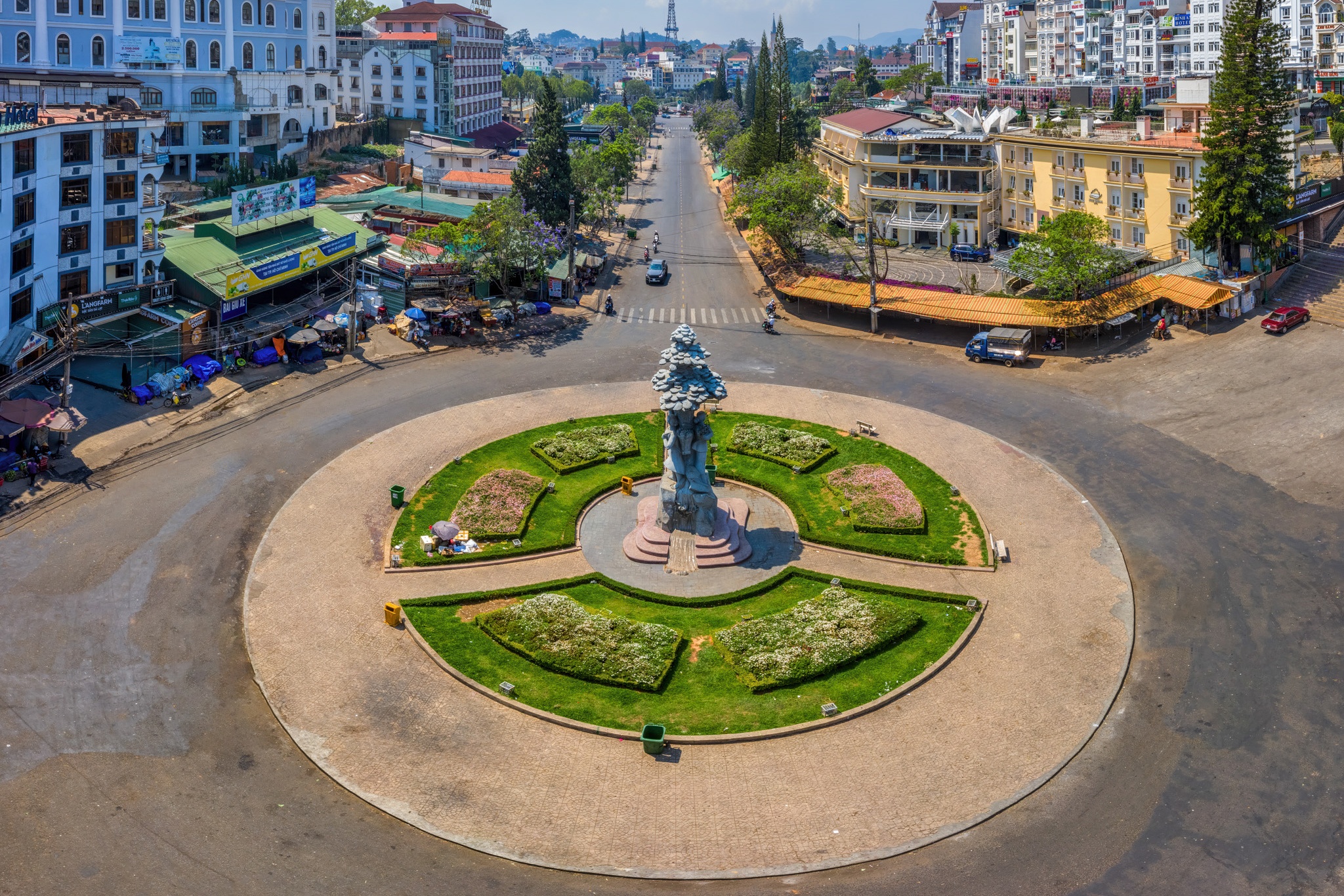 Da Lat dong nghet du khach ngay nghi le anh 9