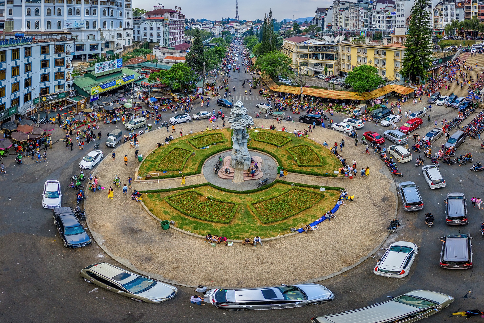 Da Lat dong nghet du khach ngay nghi le anh 10