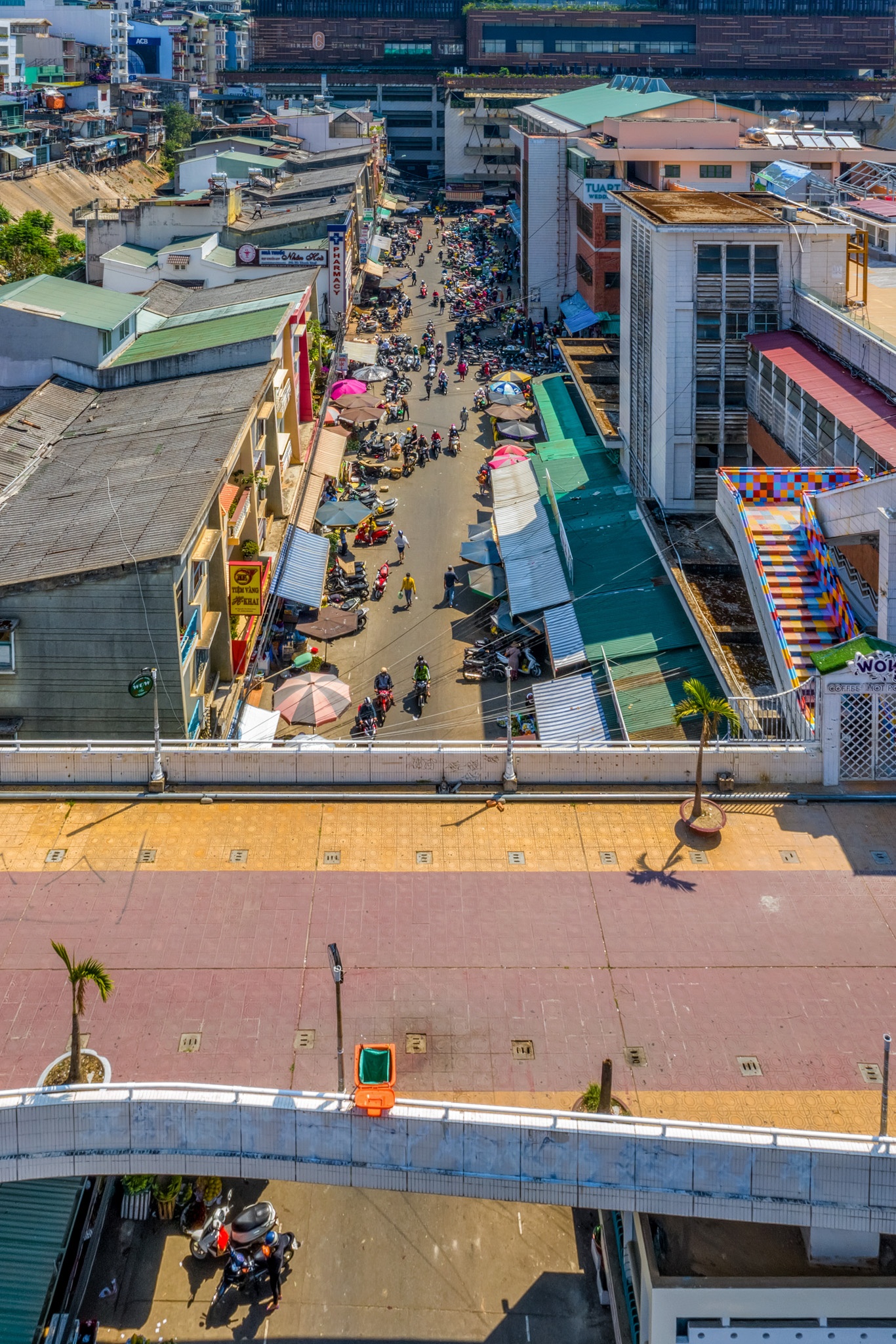 Da Lat dong nghet du khach ngay nghi le anh 17