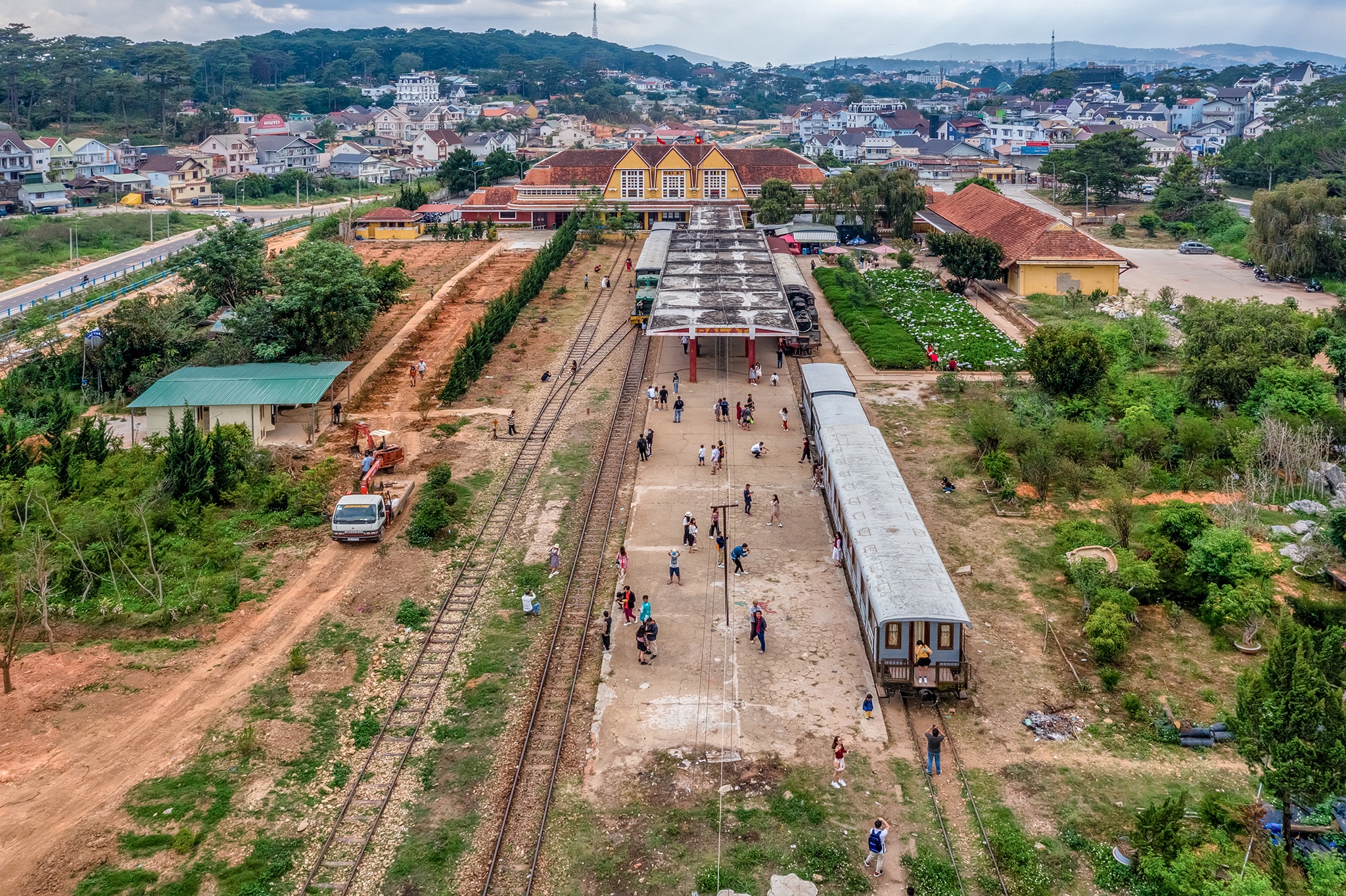 Da Lat dong nghet du khach ngay nghi le anh 32