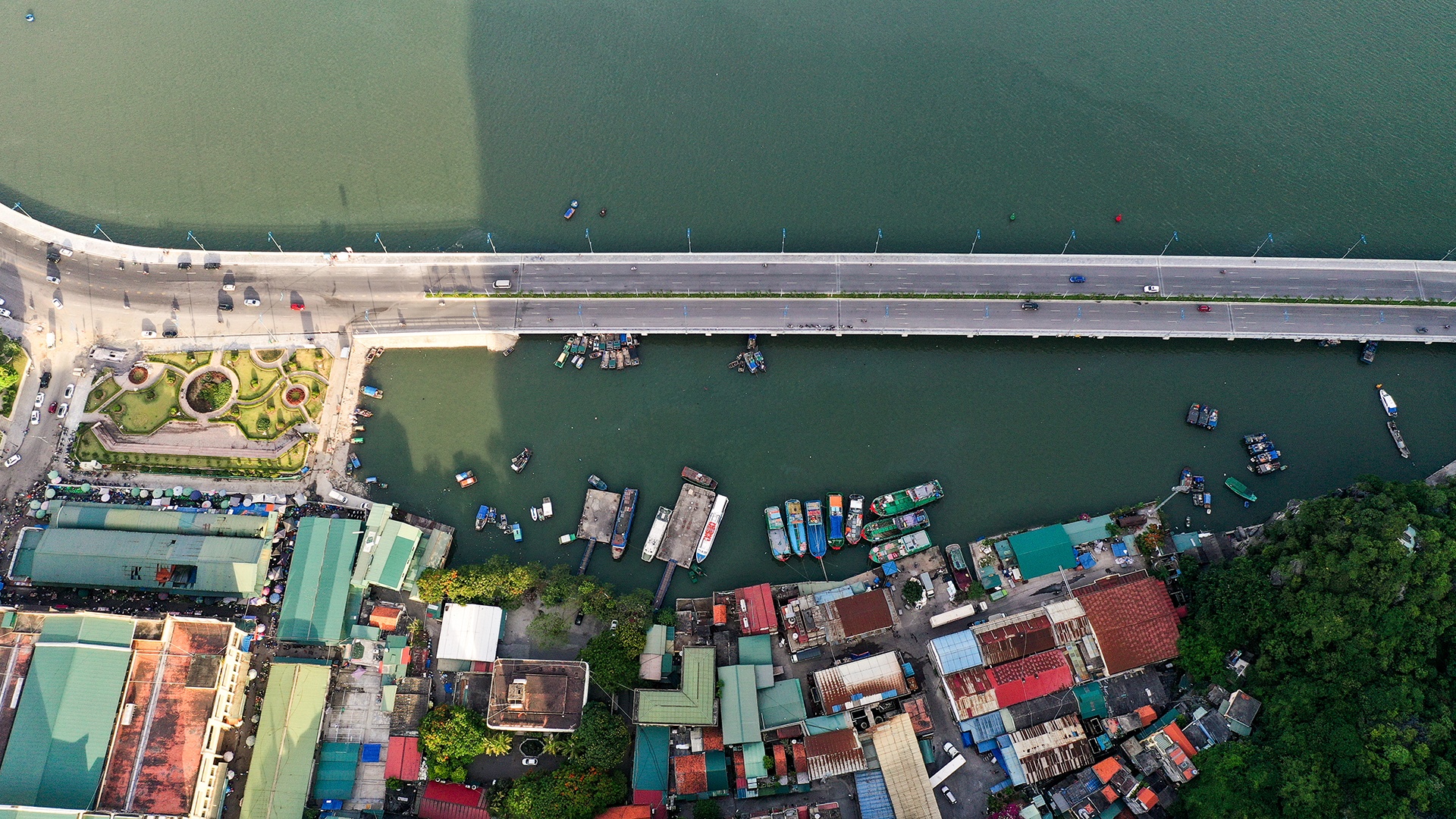 cau Bai Tho 2 thu hut khach du lich anh 4