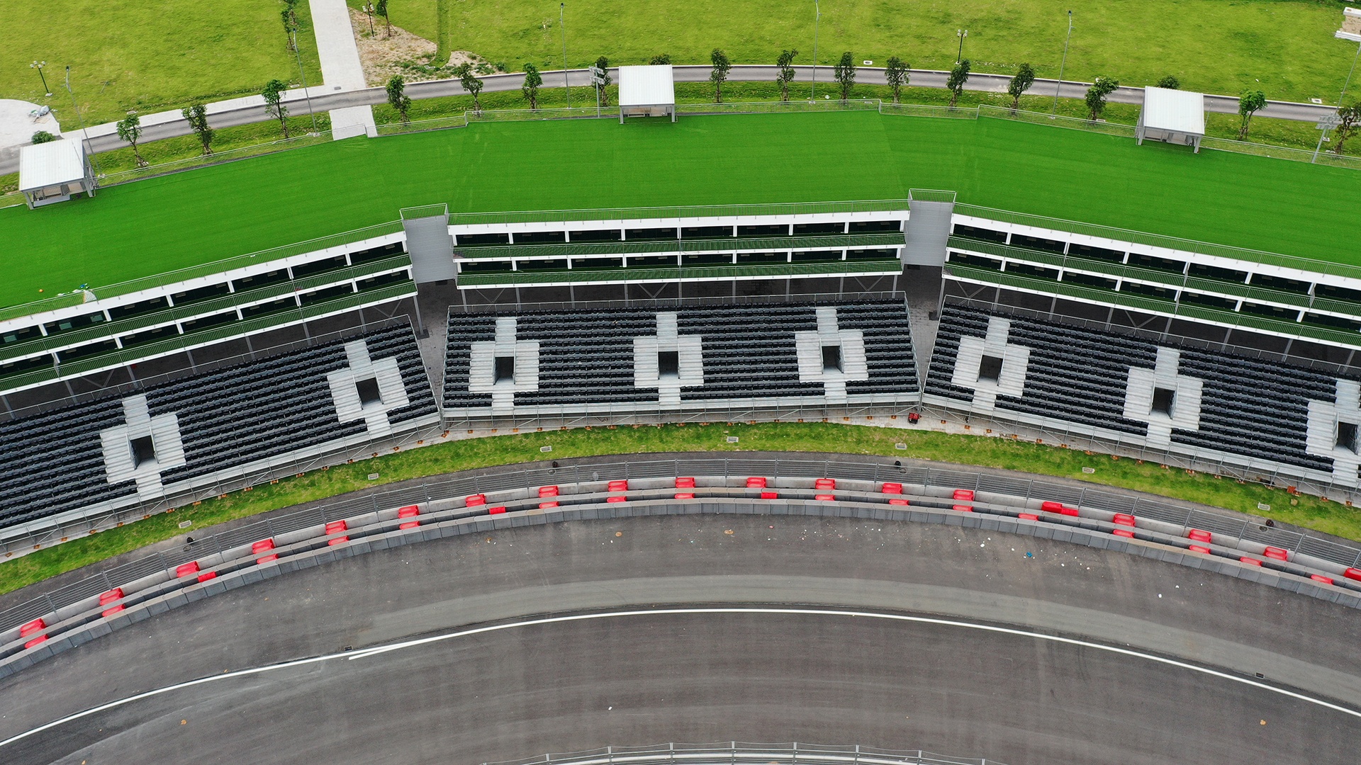 duong dua F1 o Ha Noi doi mau anh 5