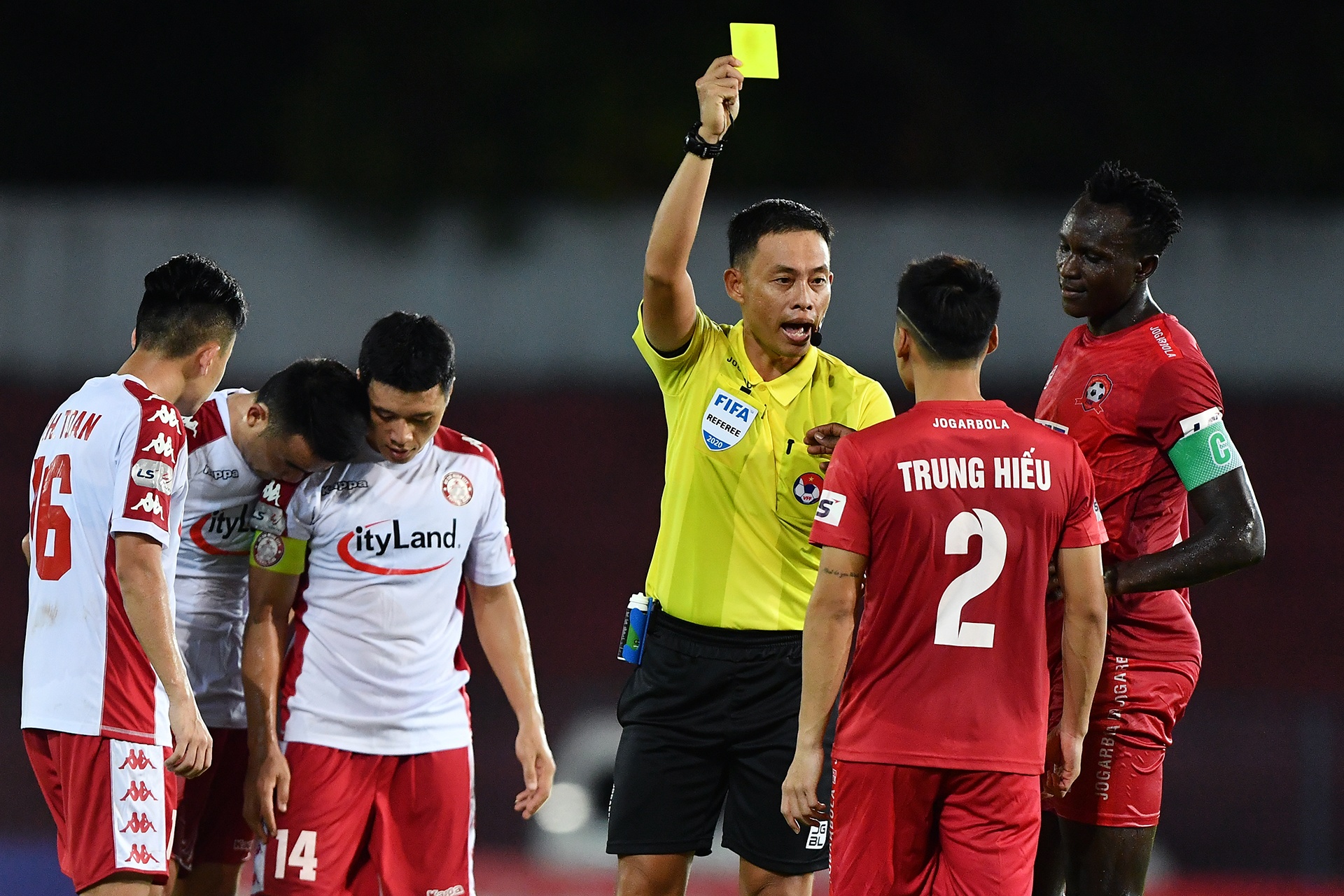 Hai Phong doi dau CLB TPHCM anh 22