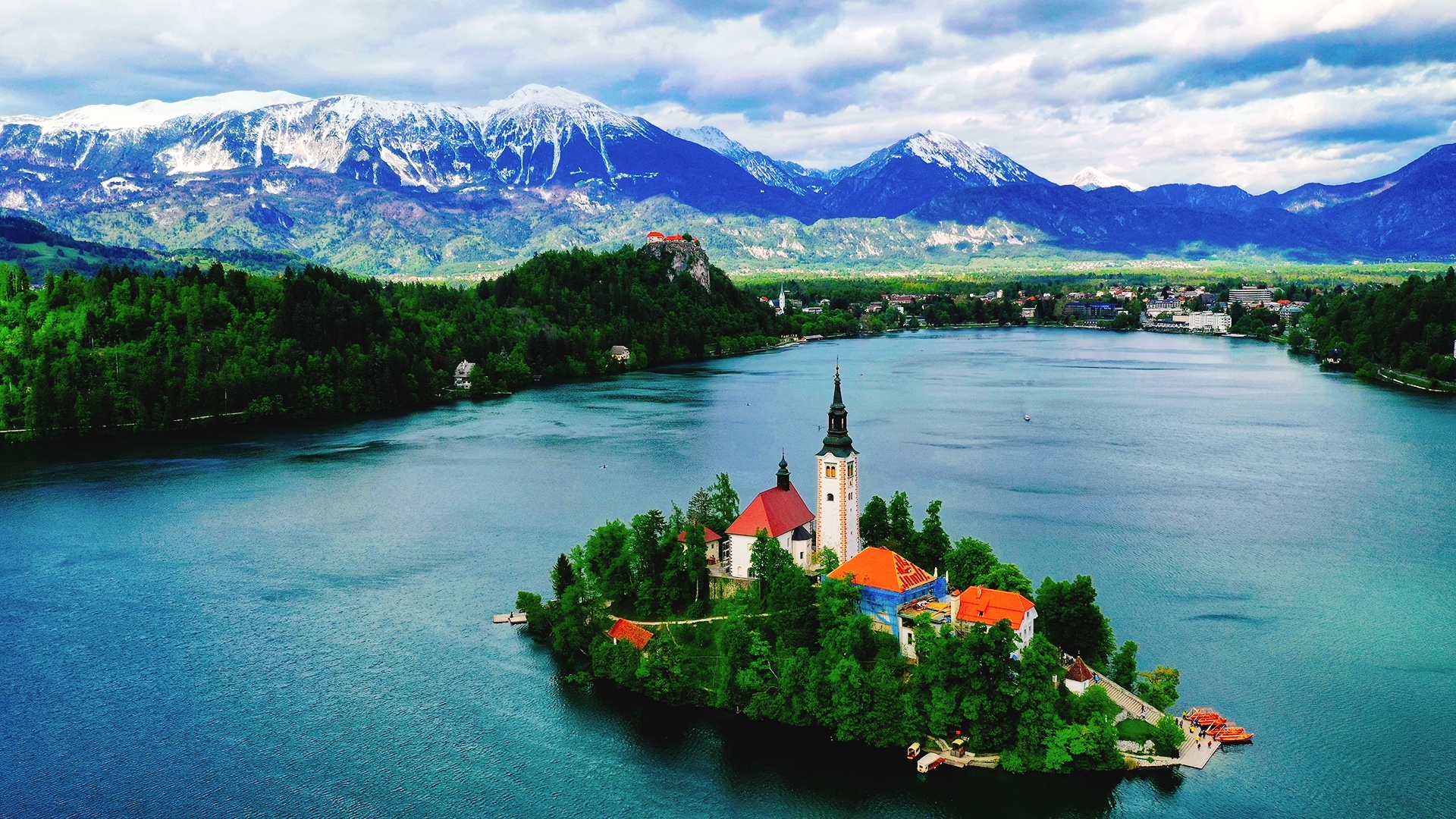 15 nam di khap 5 chau san canh dep the gioi hinh anh