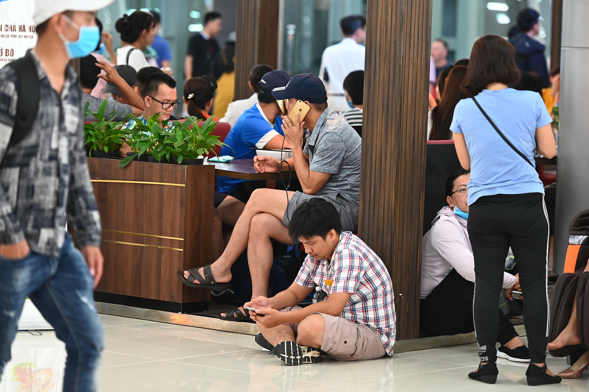 qua tai san bay Phu Quoc anh 4