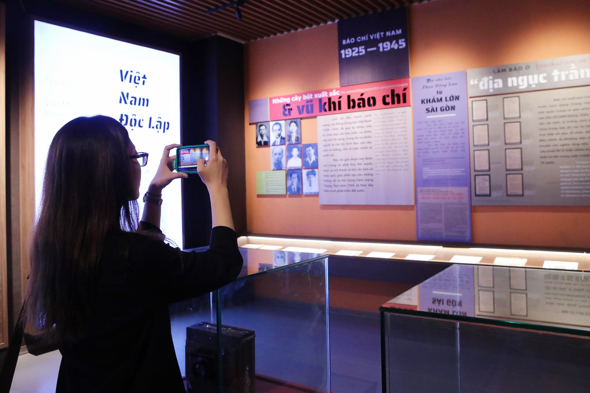 bao tang bao chi o Duong Dinh Nghe anh 8