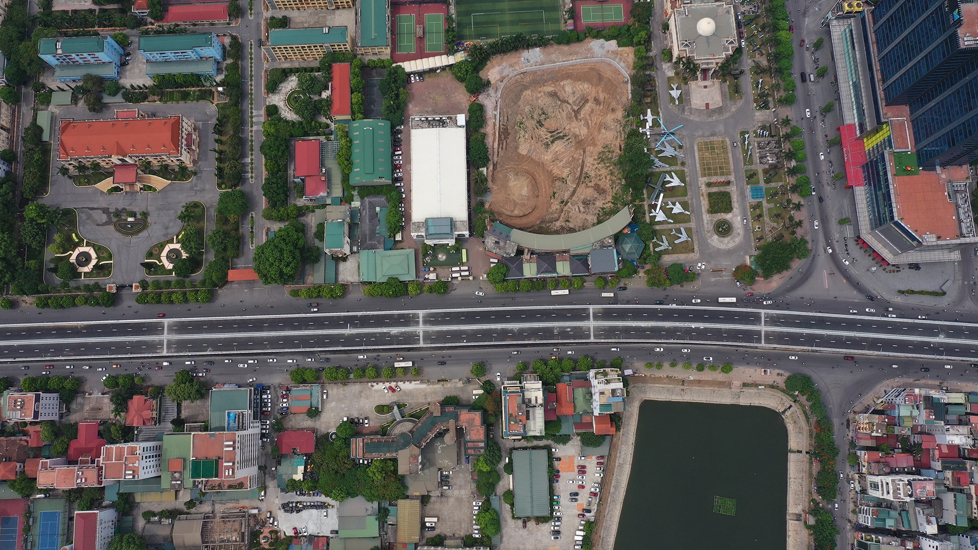 duong vanh dai 2 tren cao Nga Tu So Vinh Tuy khanh thanh thong xe anh 2