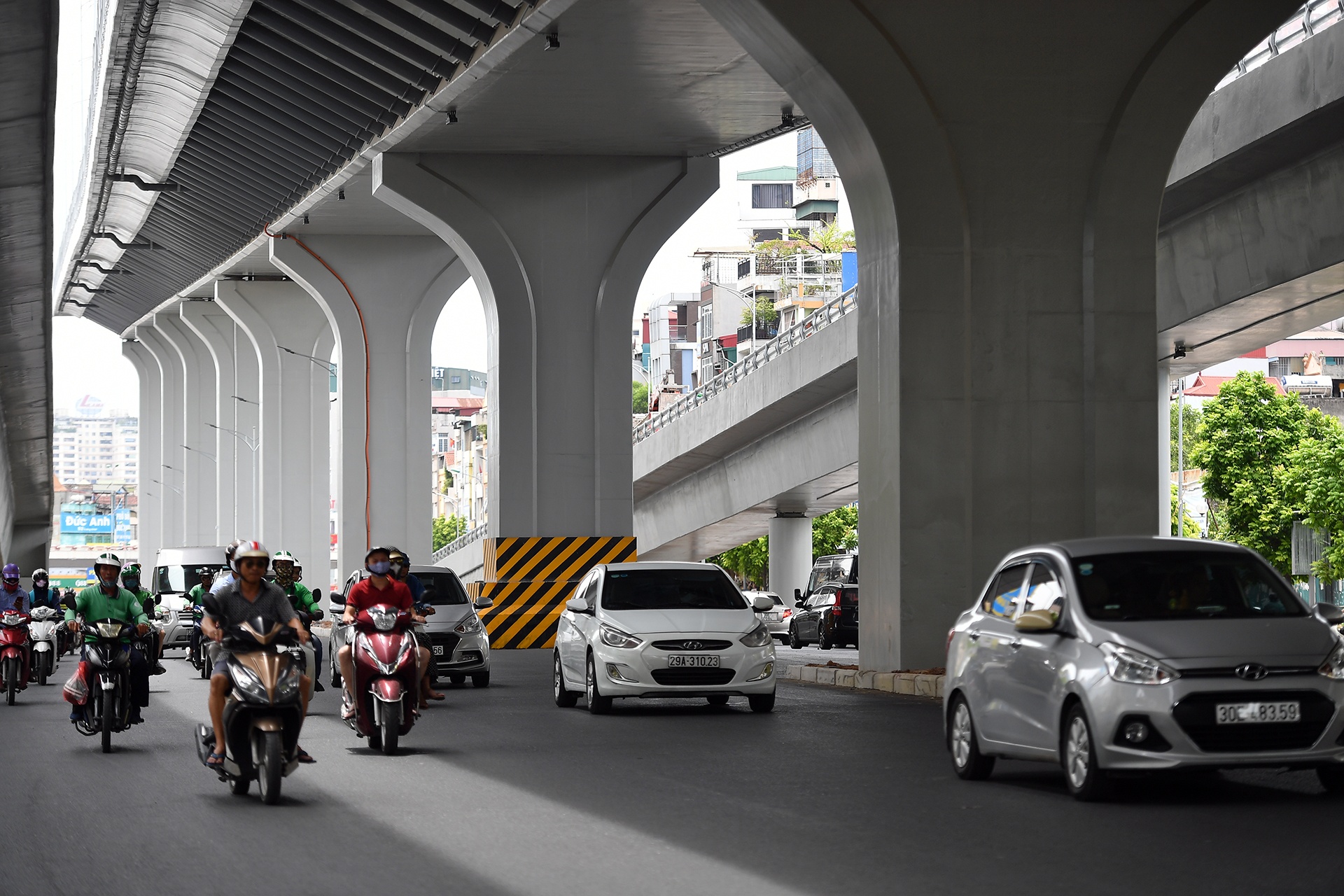 duong vanh dai 2 tren cao Nga Tu So Vinh Tuy khanh thanh thong xe anh 8