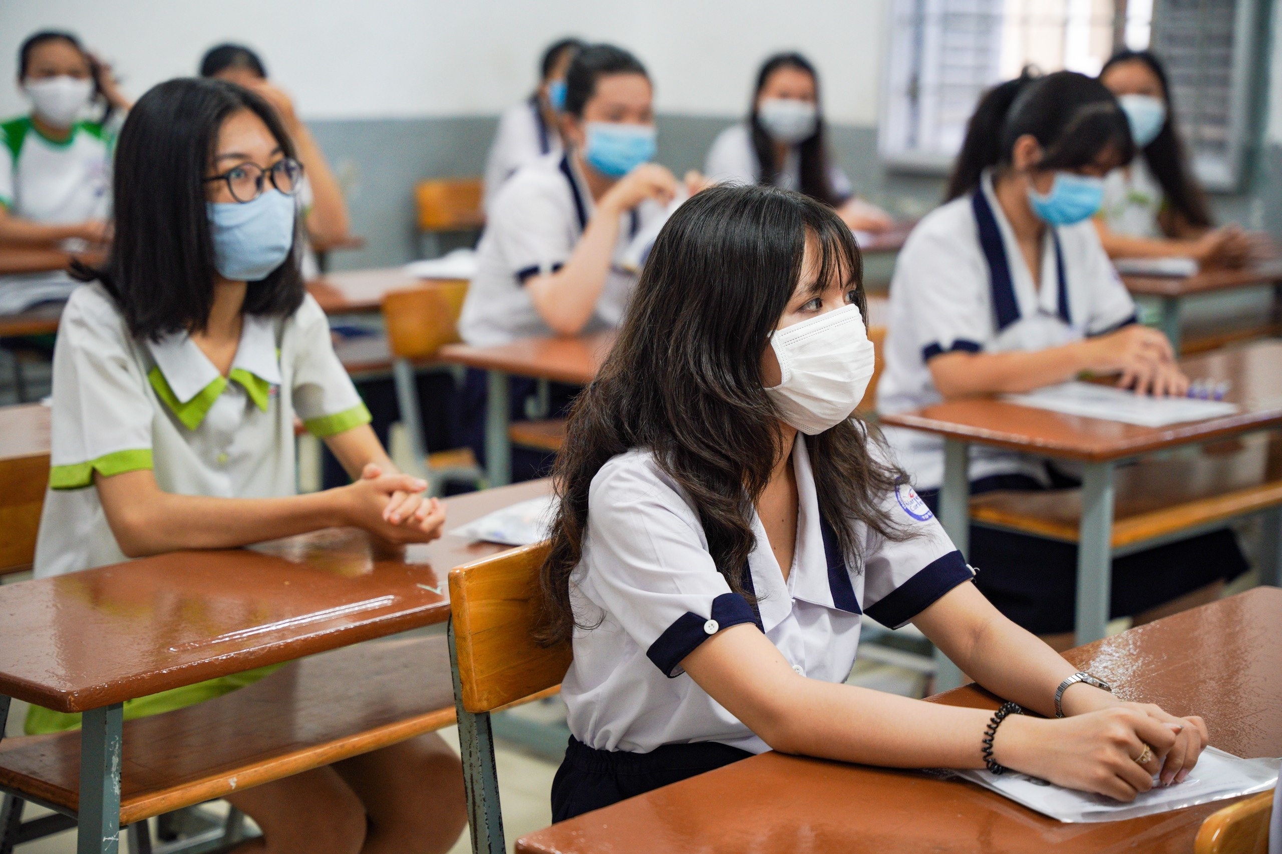 thi tot nghiep THPT anh 9